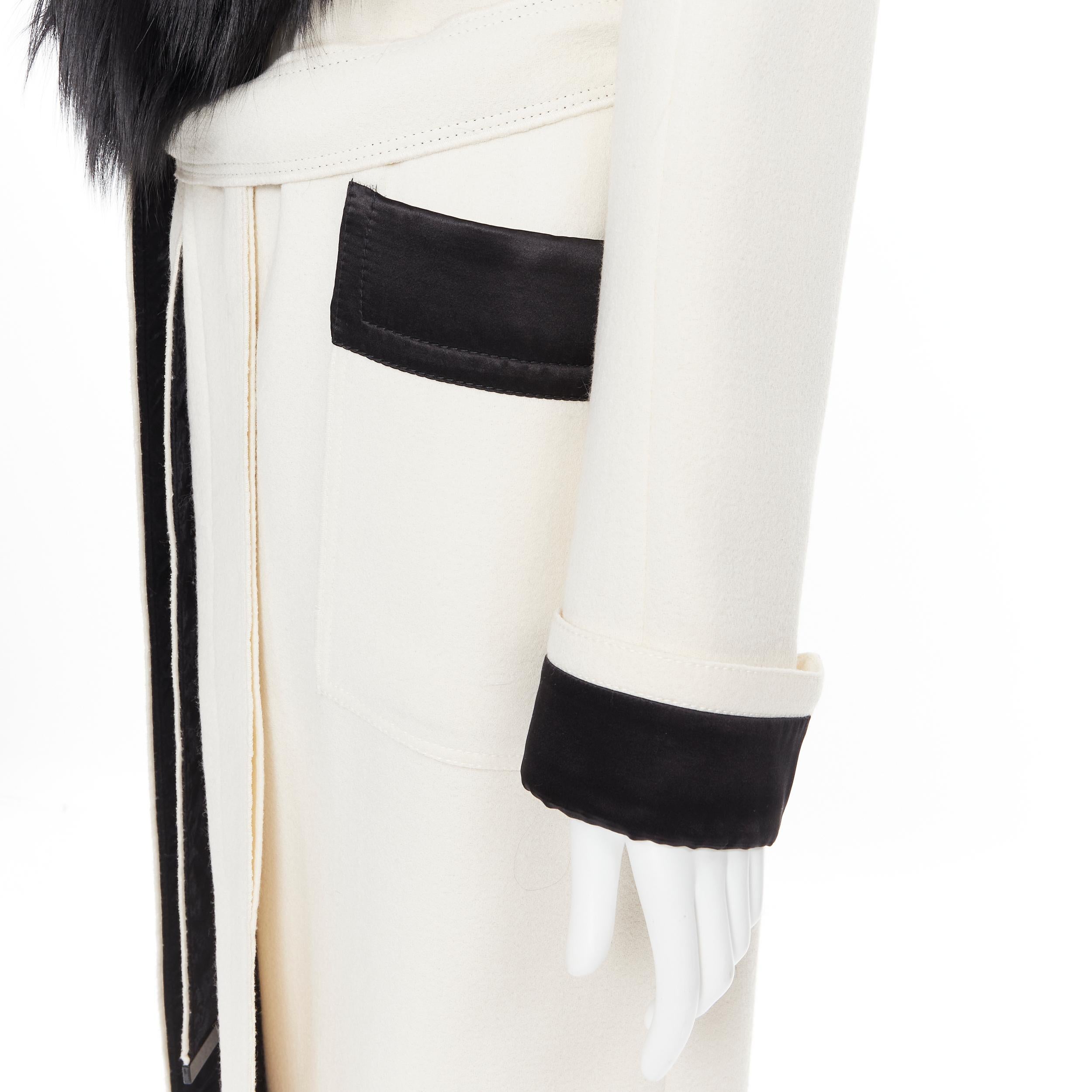 Women's TOM FORD white wool crepe black fox fur collar quilted belted robe coat IT40 S