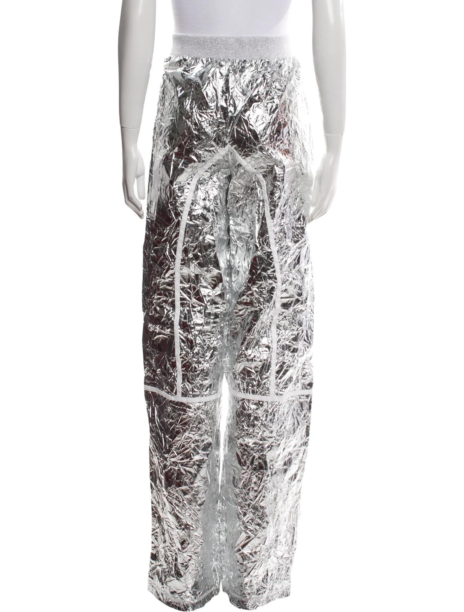 Argent Tom Ford Pantalon large en métal argenté en vente