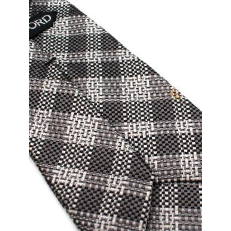 Women's or Men's Tom Ford Woven Silk Grey & Silver Tie For Sale