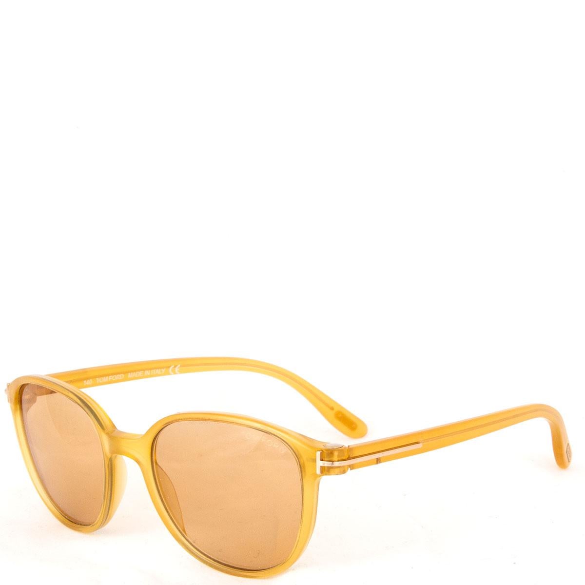 100% authentic Tom Ford 'Spencer' sunglasses in light mustard acetate with light mustard lenses. Has been worn and is in excellent condition. Comes with Valentino case. 


Measurements
Width	12.5cm (4.9in)
Height	4.5cm (1.8in)


All our listings
