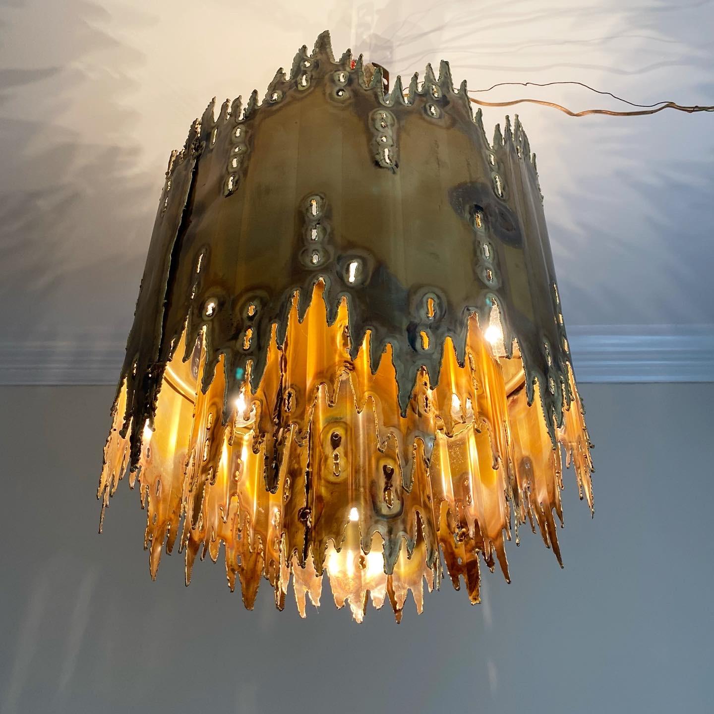 Mid-Century moderno Lampadario in ottone Tom Greene & Greene di Feldman in vendita