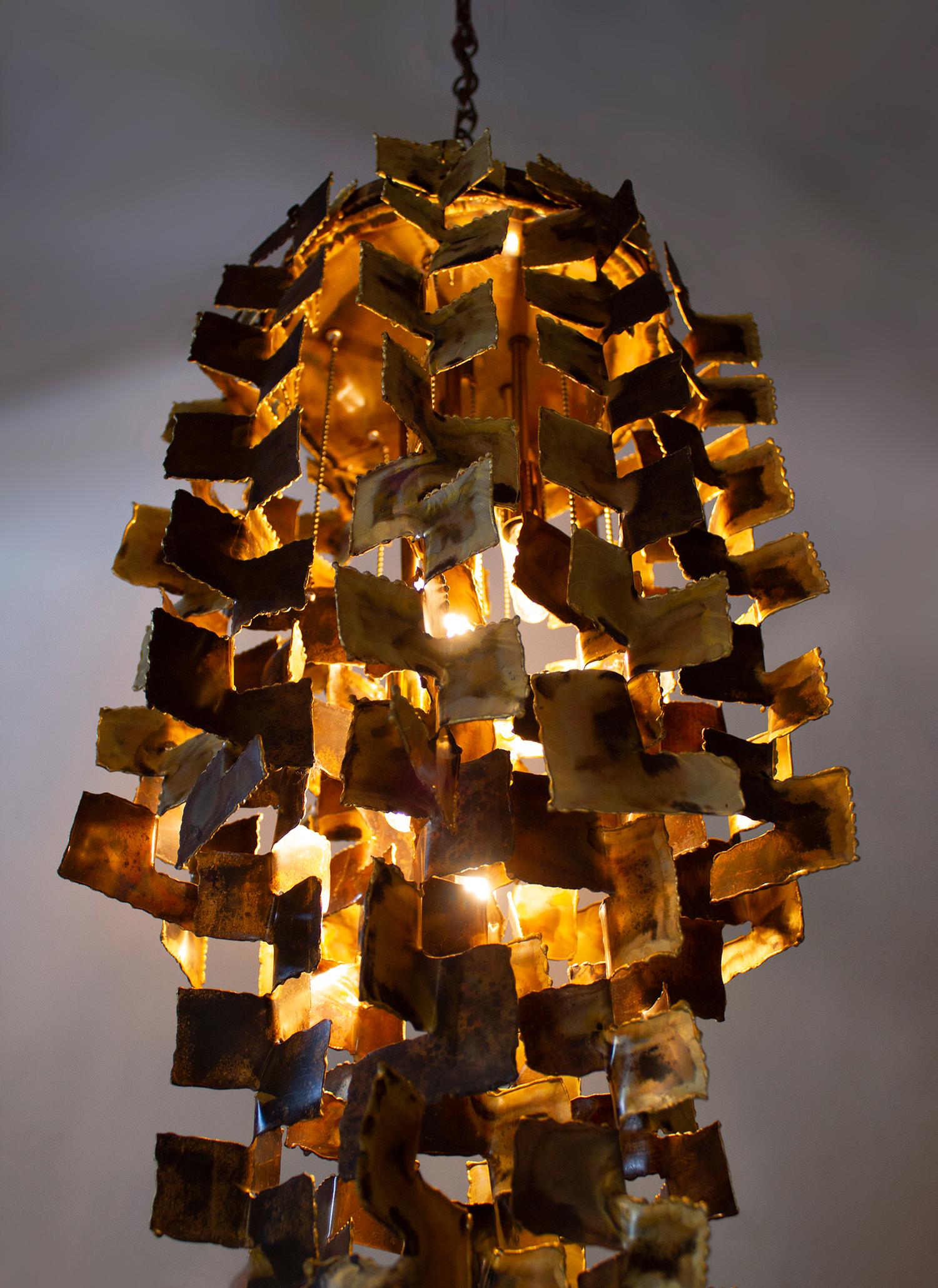 Mid-Century Modern Tom Greene Brutalist Chandelier for Feldman in Torch-Cut Brass, 1960s