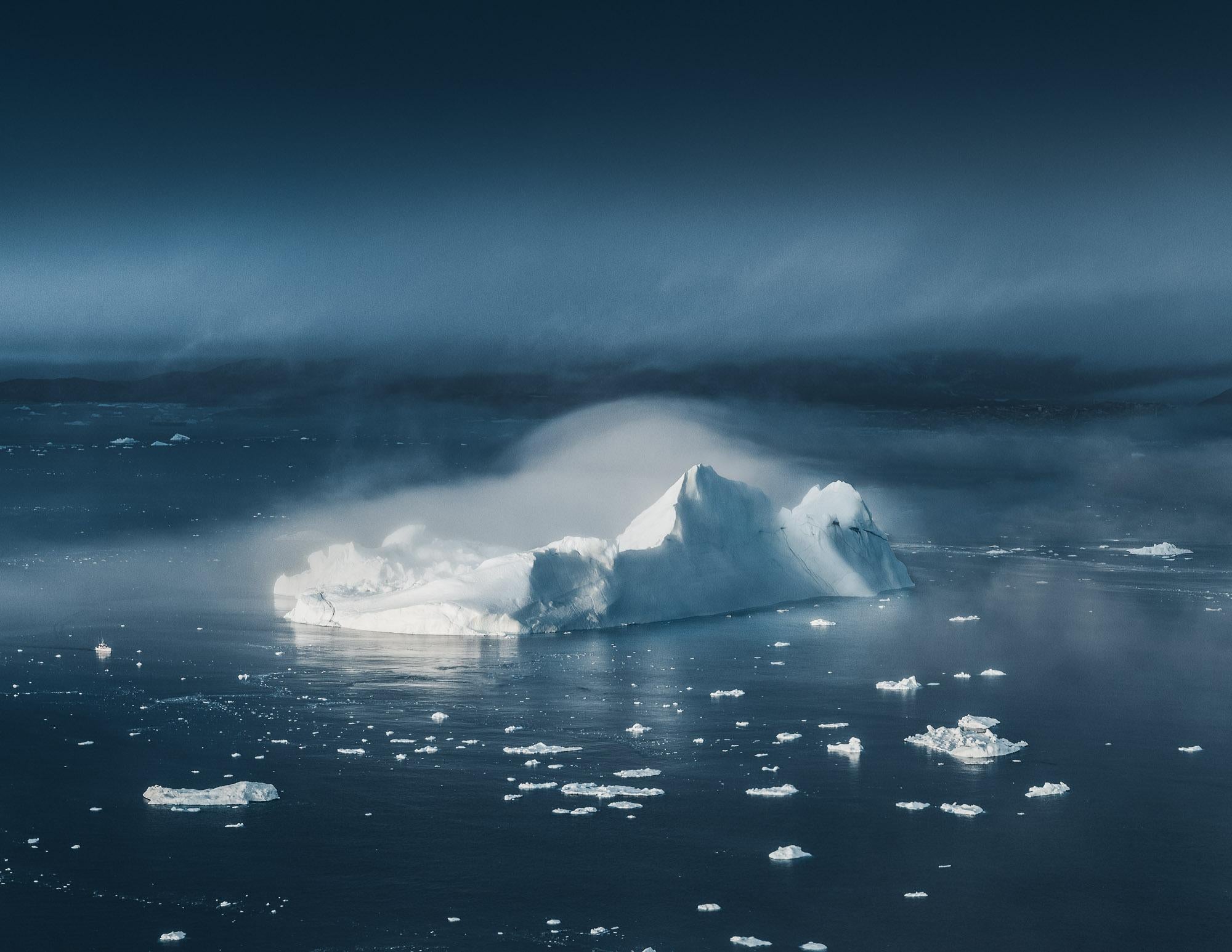 Tom Hegen Color Photograph - Iceberg No. 06, Greenland