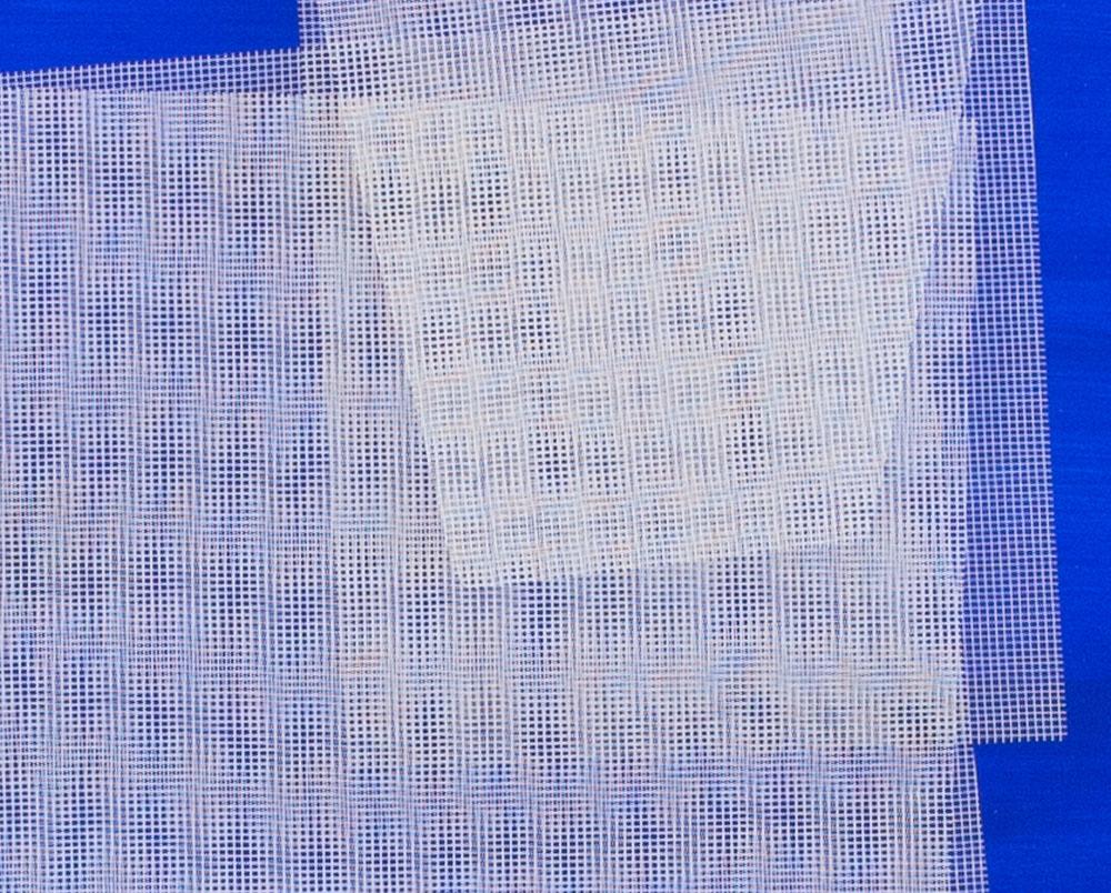 Moiré blu cobalto (pittura astratta) - Abstract Painting Blu di Tom Henderson