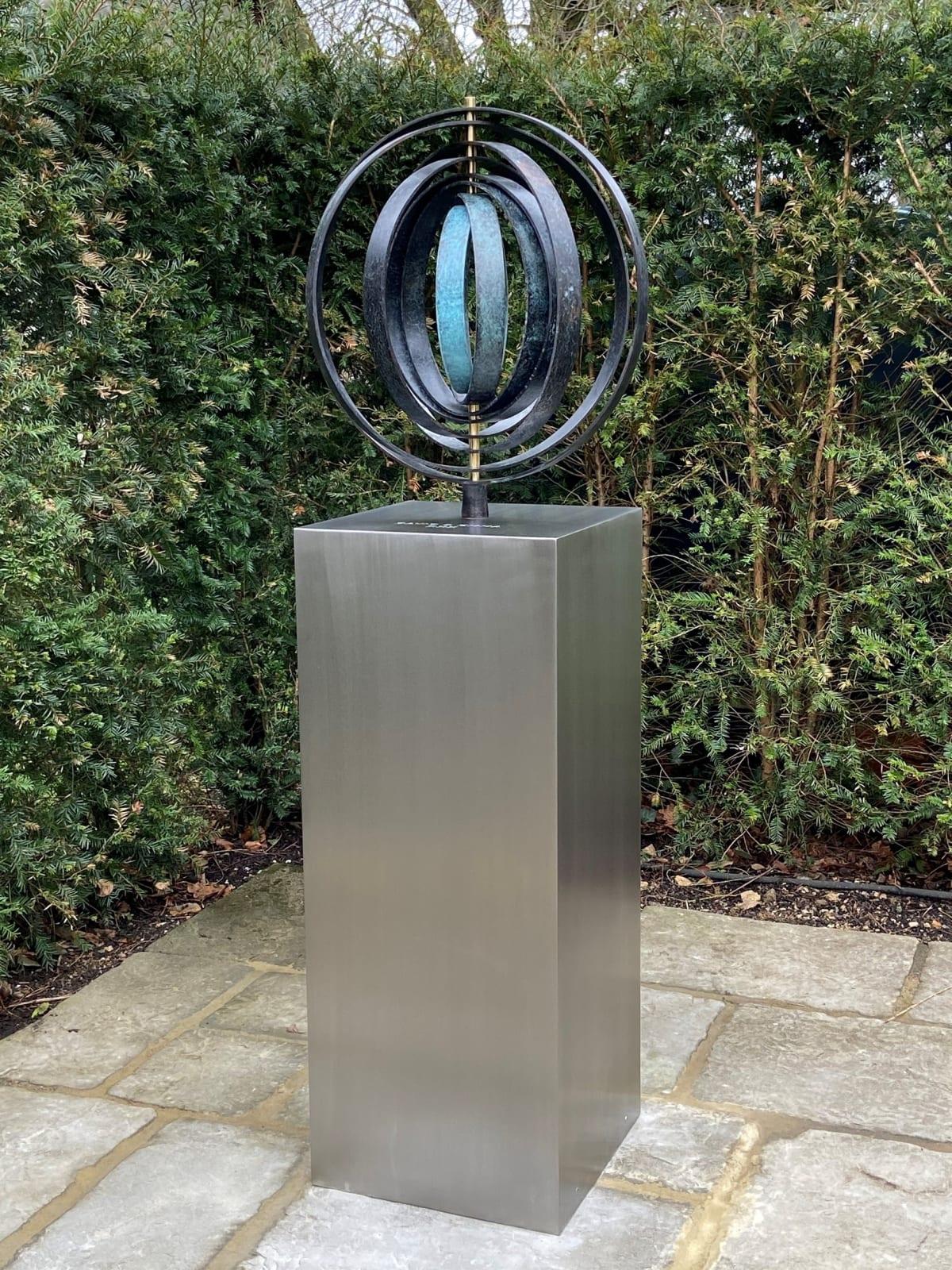 CÍRCULO OCTAVO II - escultura contemporánea de bronce fosforoso en venta 1