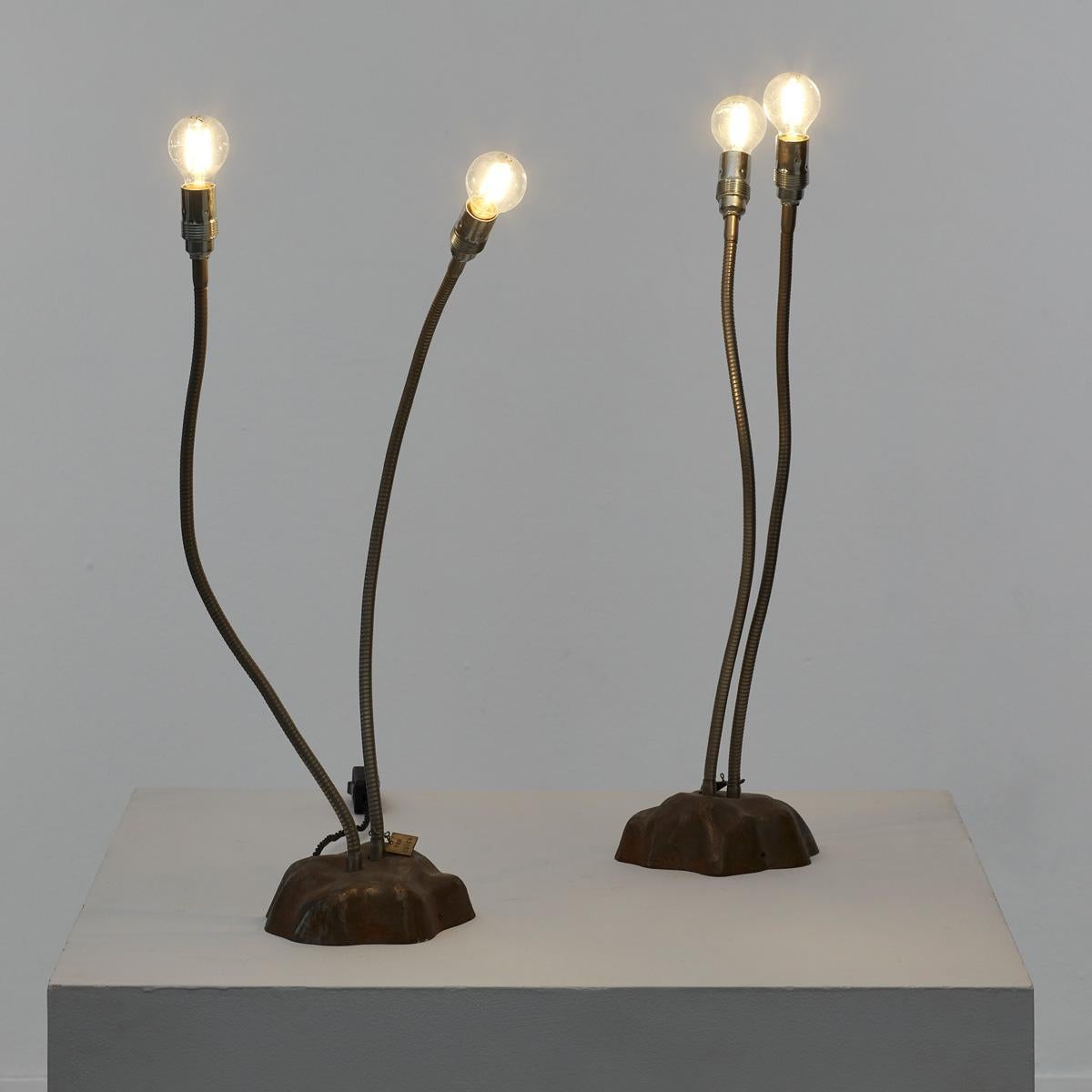 Tom Kater Ein Paar Tischlampen mit zwei Stämmen, Niederlande 1990er Jahre (Postmoderne)