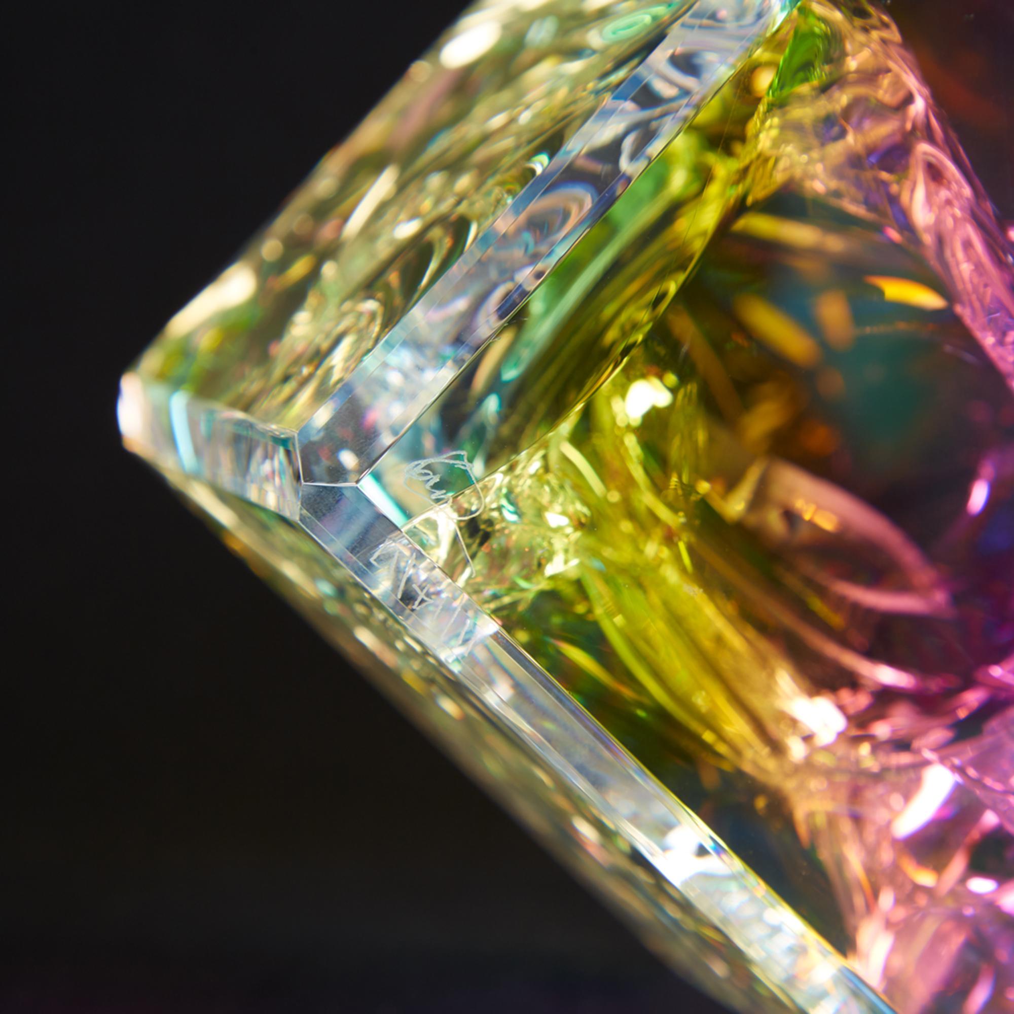 Scultura in vetro dicroico 'Double Cube' fuso, tagliato e lucidato in vendita 2