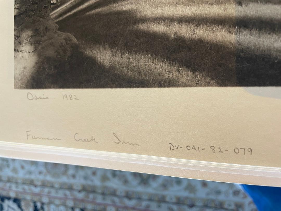 Oasis 1982 (Furnace Creek Inn) - Photograph de Tom Millea