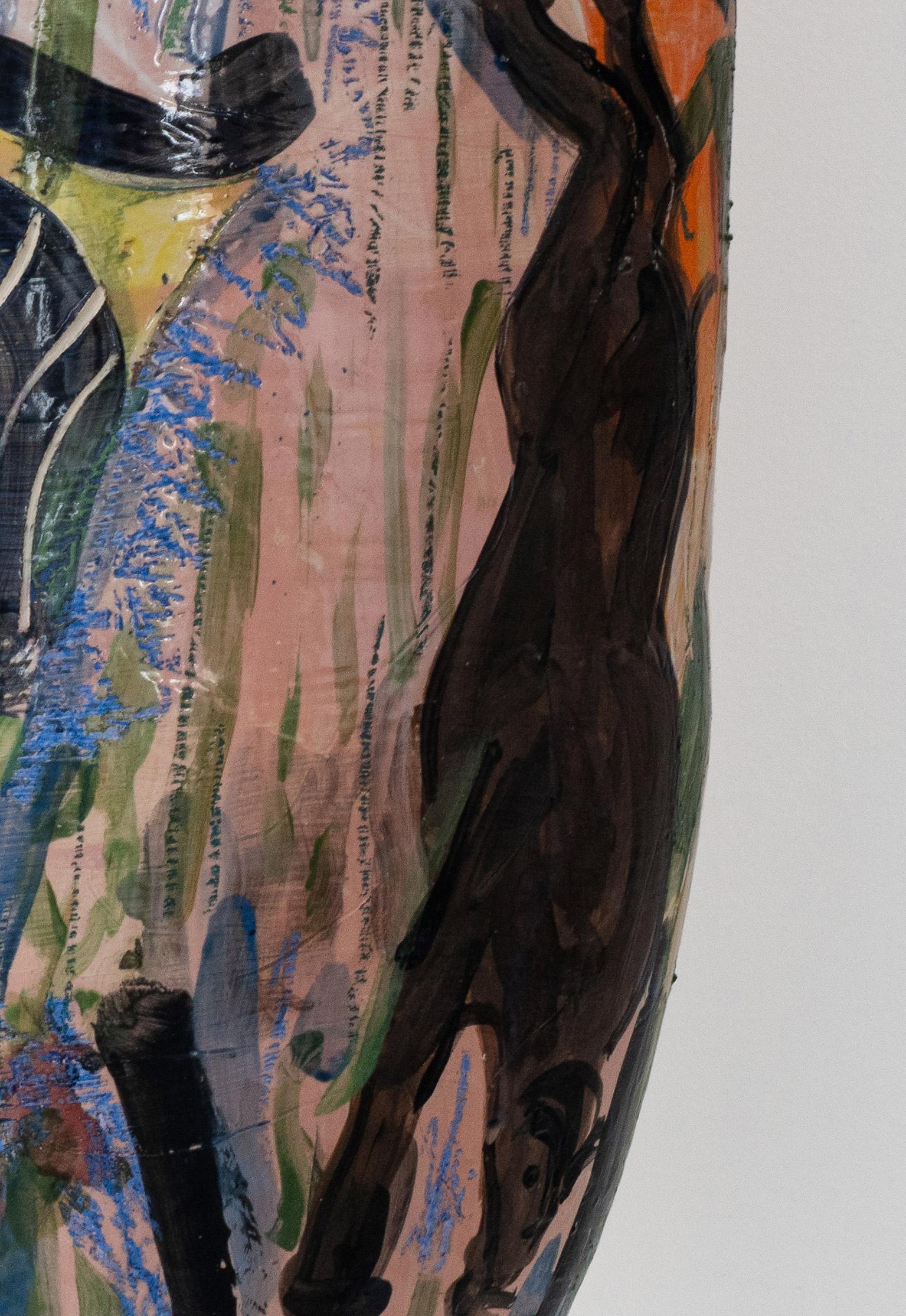Der Stier und das Kaninchen (Grau), Abstract Sculpture, von Tom Norris