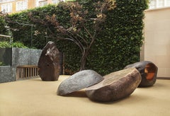 Boulder #2 - The Slide di Tom Price - Scultura in bronzo simile a una roccia, dorata