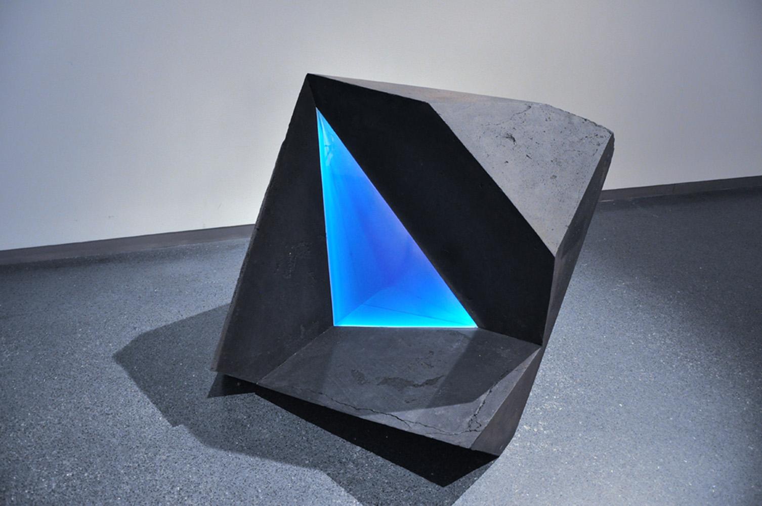 Carbon Void Blue by Tom Price - Abstract Geometric Sculpture, black, vivid blue For Sale 3