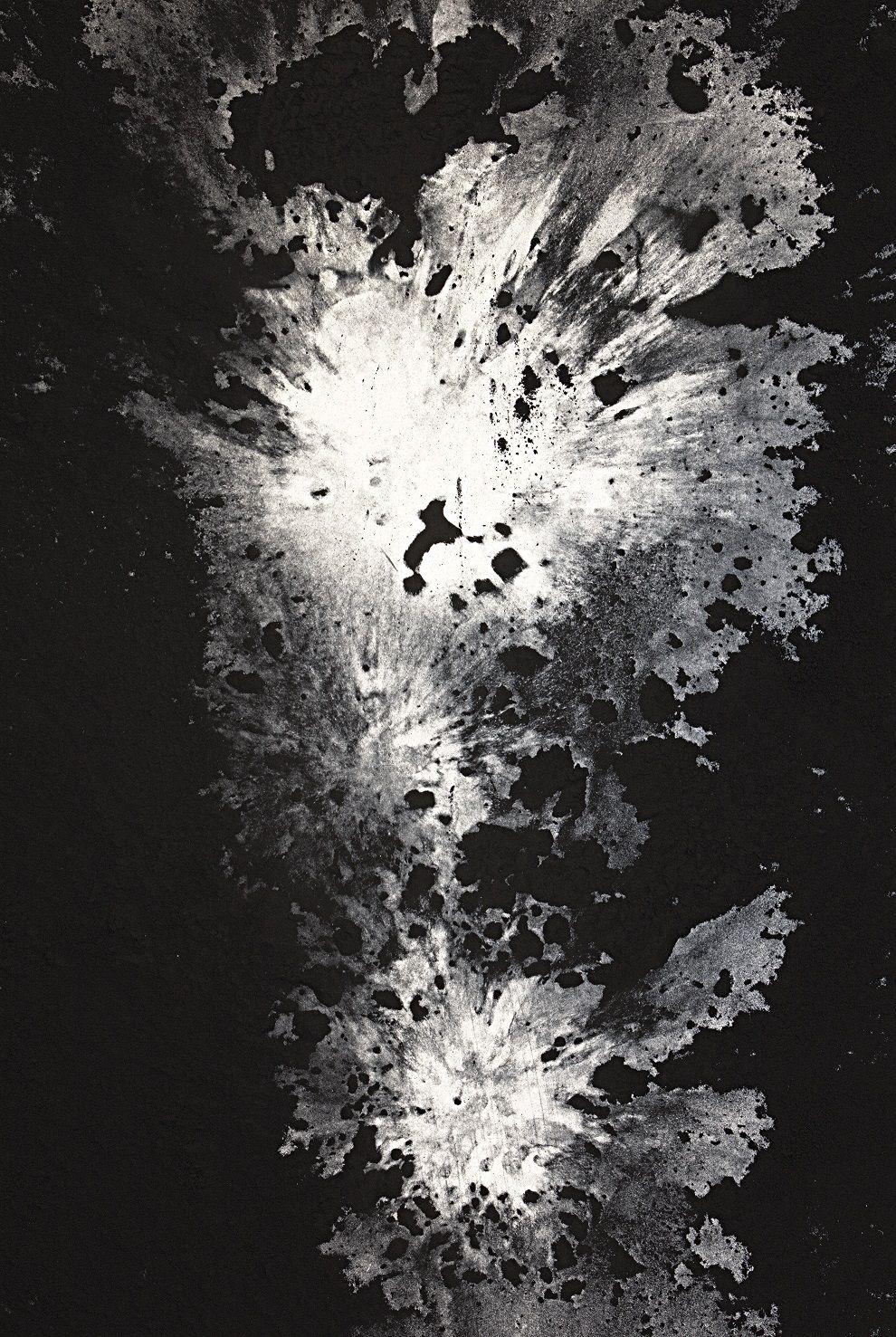 CC #2 ist ein Kunstwerk des englischen Künstlers Tom Price. Die Abmessungen betragen 120 × 80,5 cm. Jedes Werk der Serie ist ein Unikat. 

Tom Price' künstlerische Praxis konzentriert sich auf MATERIAL und wird durch innovative, experimentelle