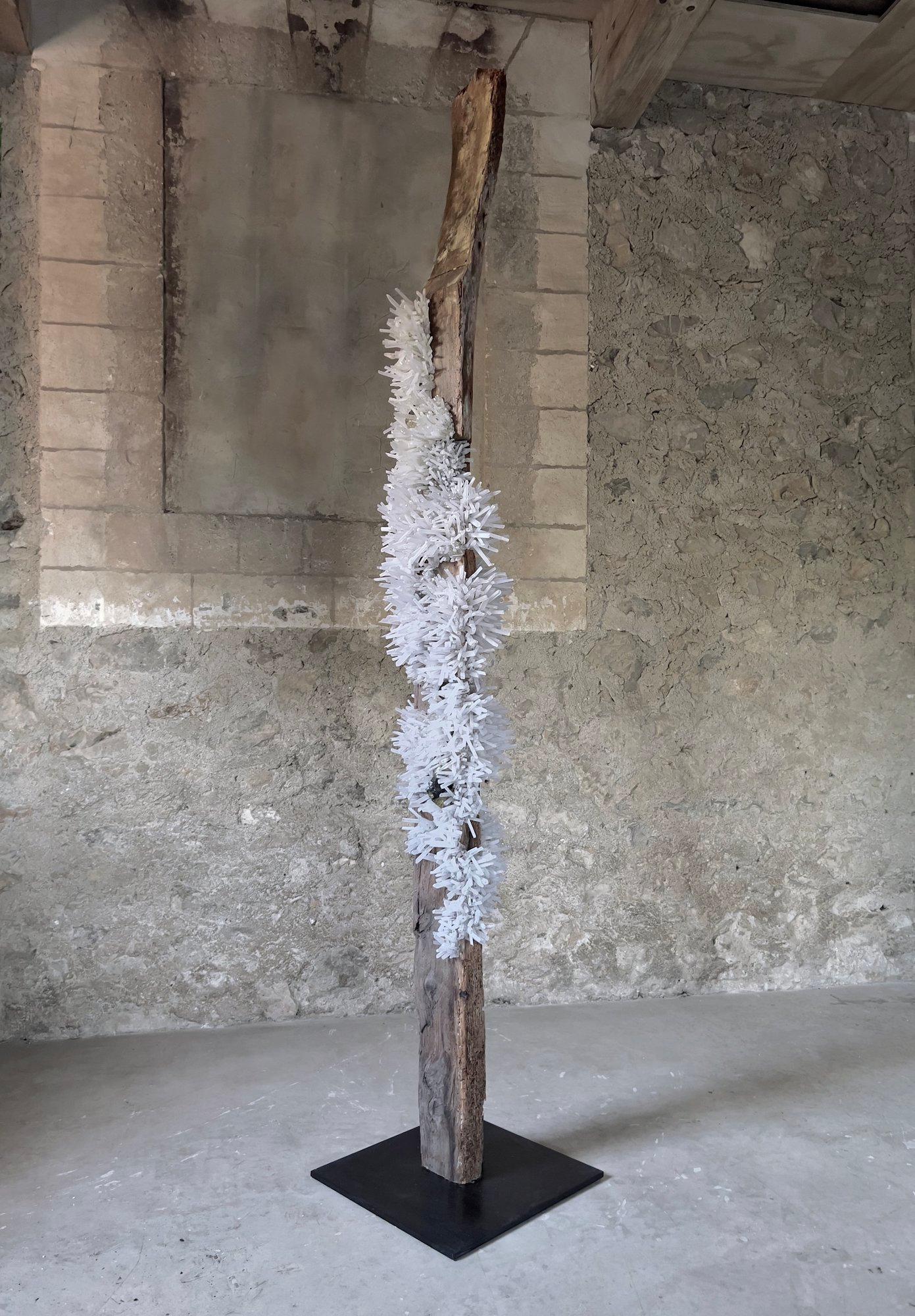 Viga 4 by Tom Price - Abstract sculpture, wood, resin, synthetic, mineral, life For Sale 1