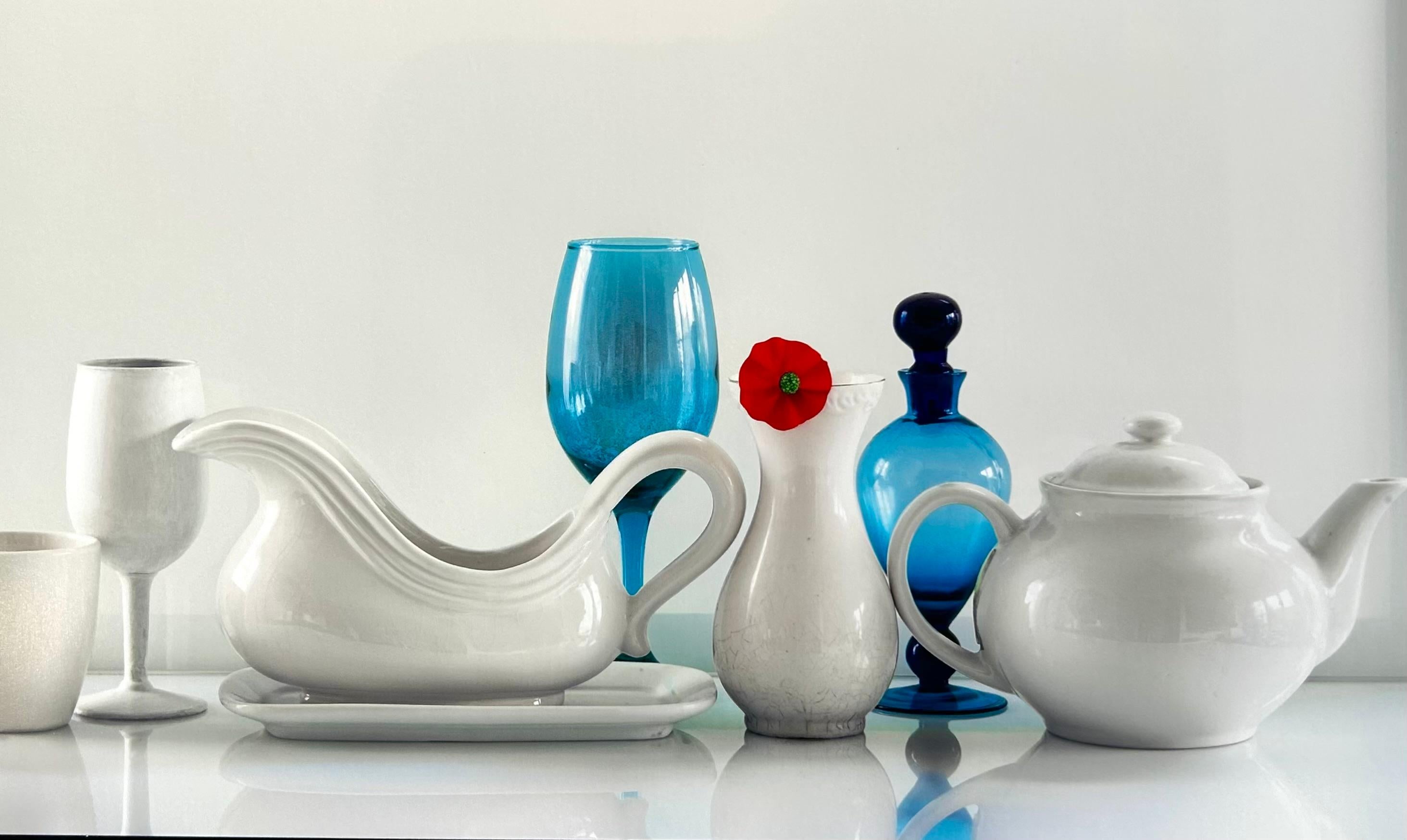 Table Setting - Contemporary Photograph by Tom Sauerwein 