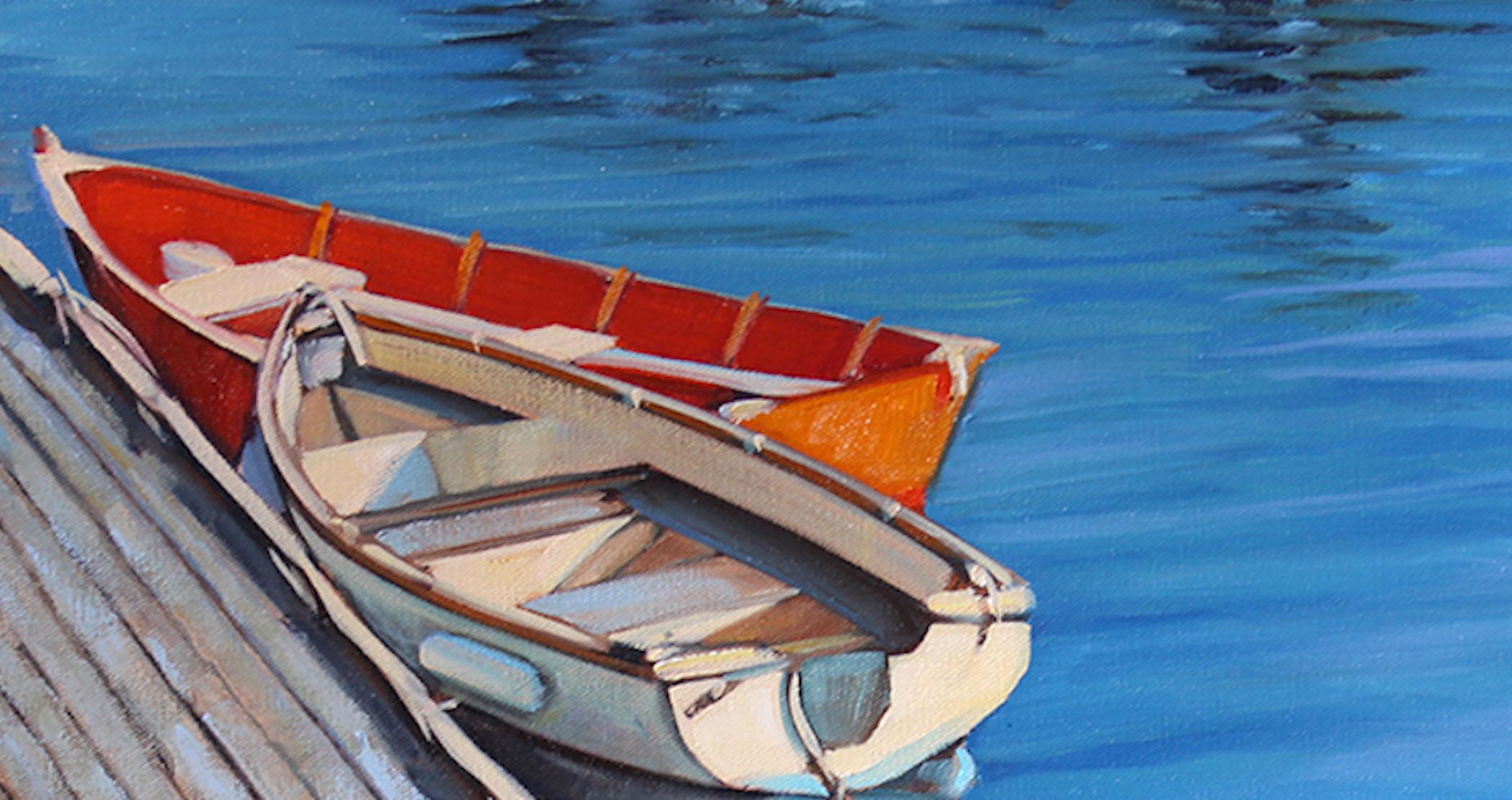  „Cape Ann Trio“ Holzboot mit leuchtenden Wasserreflektoren, aufgehängt – Painting von Tom Swimm