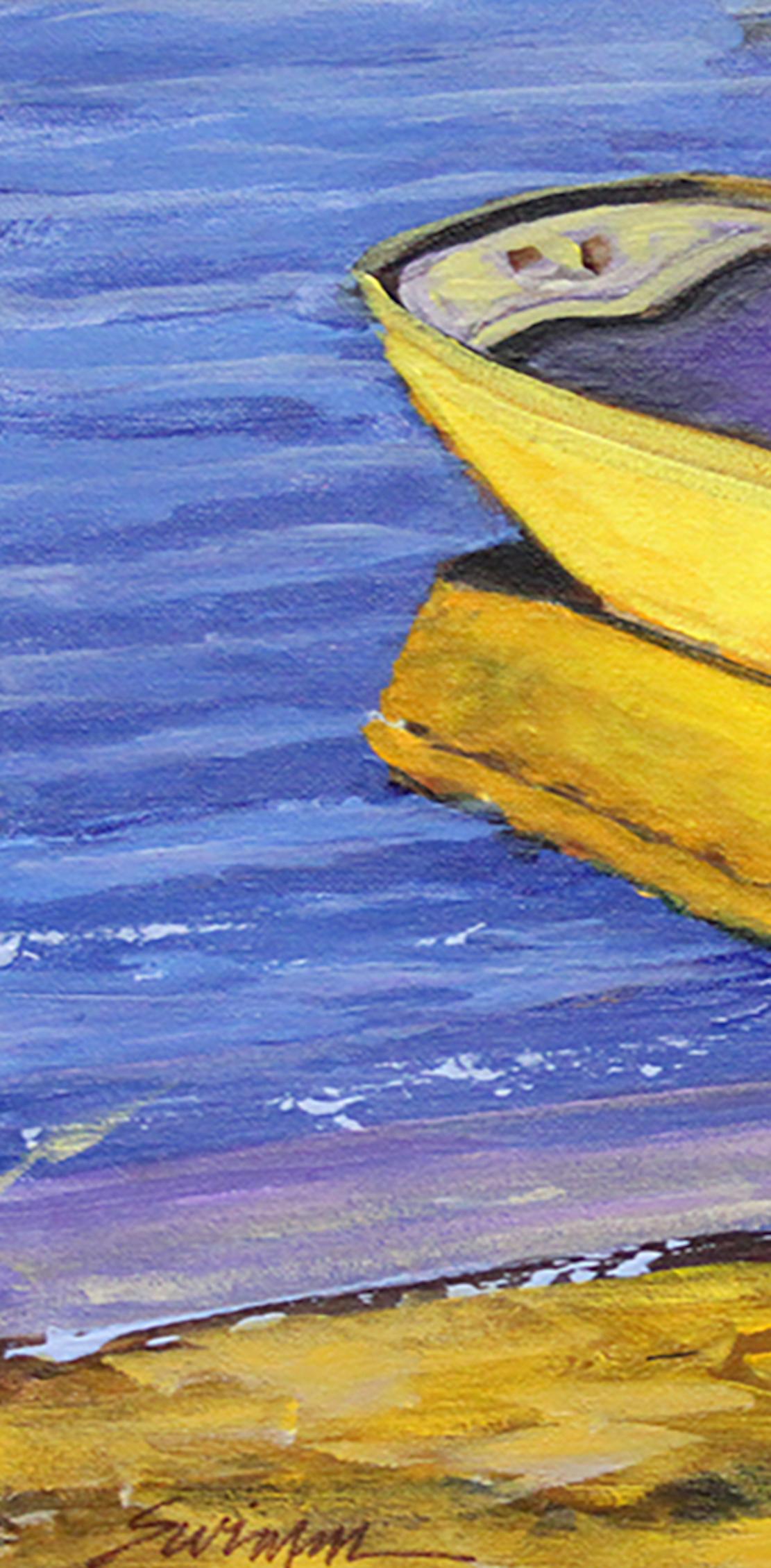 „Newport Gold“ Holzboot „Newport Tied Up On The Beach“ mit Wasserreflektoren – Painting von Tom Swimm