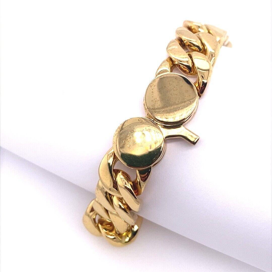 A quality piece of jewellery, chain bracelet is an elegant and stylish addition to any outfit. It features a 9ct gold plated curb chain in a rope design. This bracelet is a must-have for any jewellery collection.

Additional Information: 
Silver
