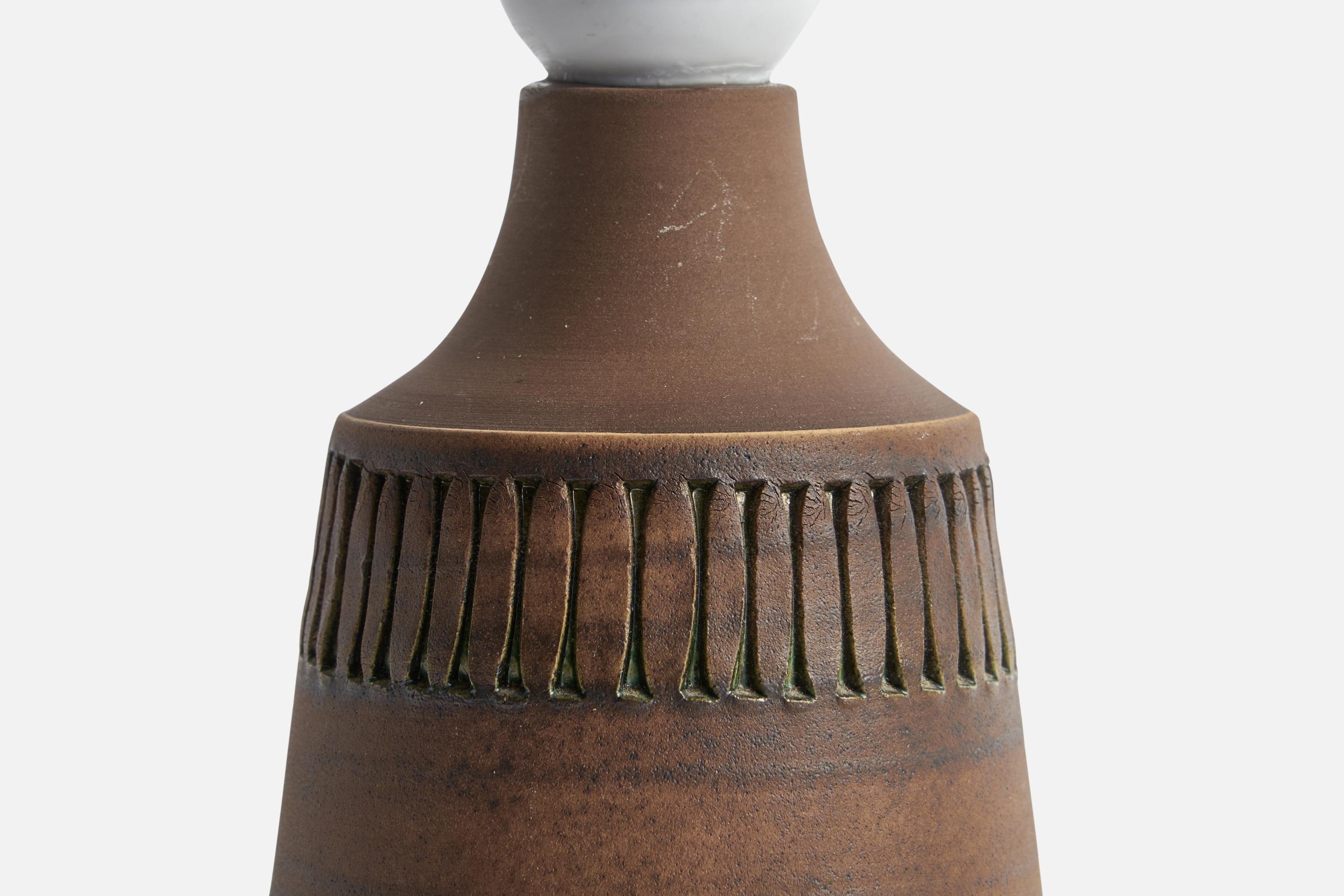 Tomas Angarius, Table Lamp, Ceramic, Sweden, 1960s In Good Condition For Sale In High Point, NC