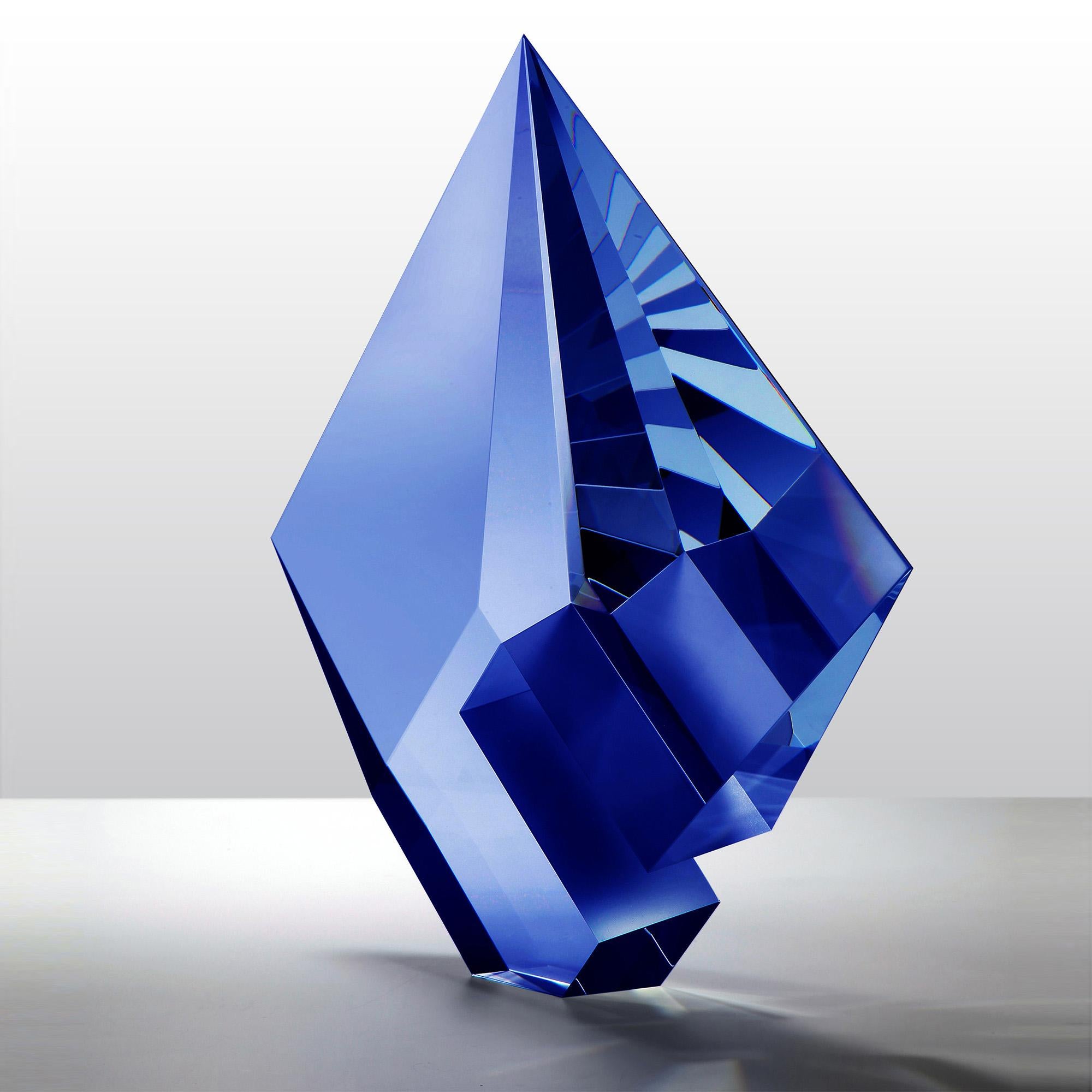 Tomas Brzon Abstract Sculpture – Cobalt Composition Large'', gegossen, geschnitten  Skulptur aus poliertem Glas