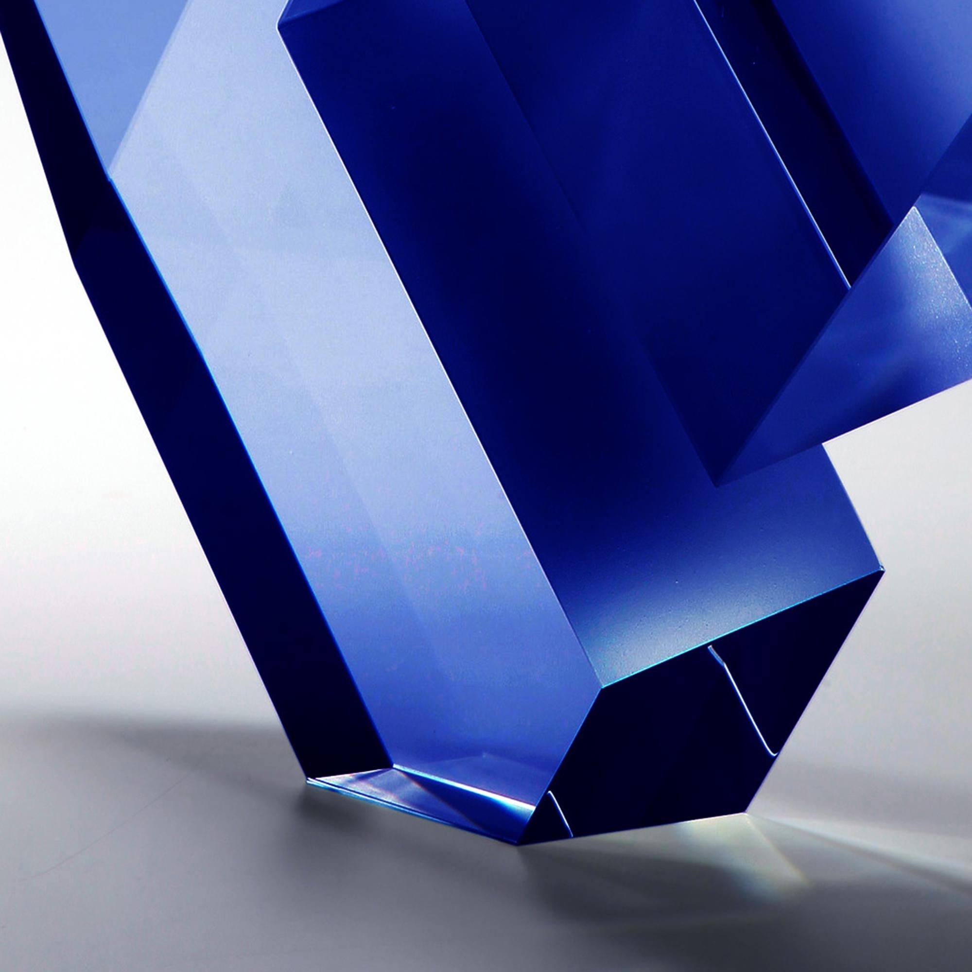 Cobalt Composition Large - Contemporary Sculpture by Tomas Brzon