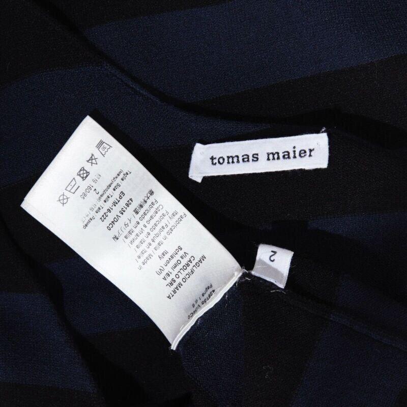 TOMAS MAIER Blau-schwarzes gestreiftes, ärmelloses, trägerloses Streifenkleid mit rohem Rand US2 S im Angebot 3