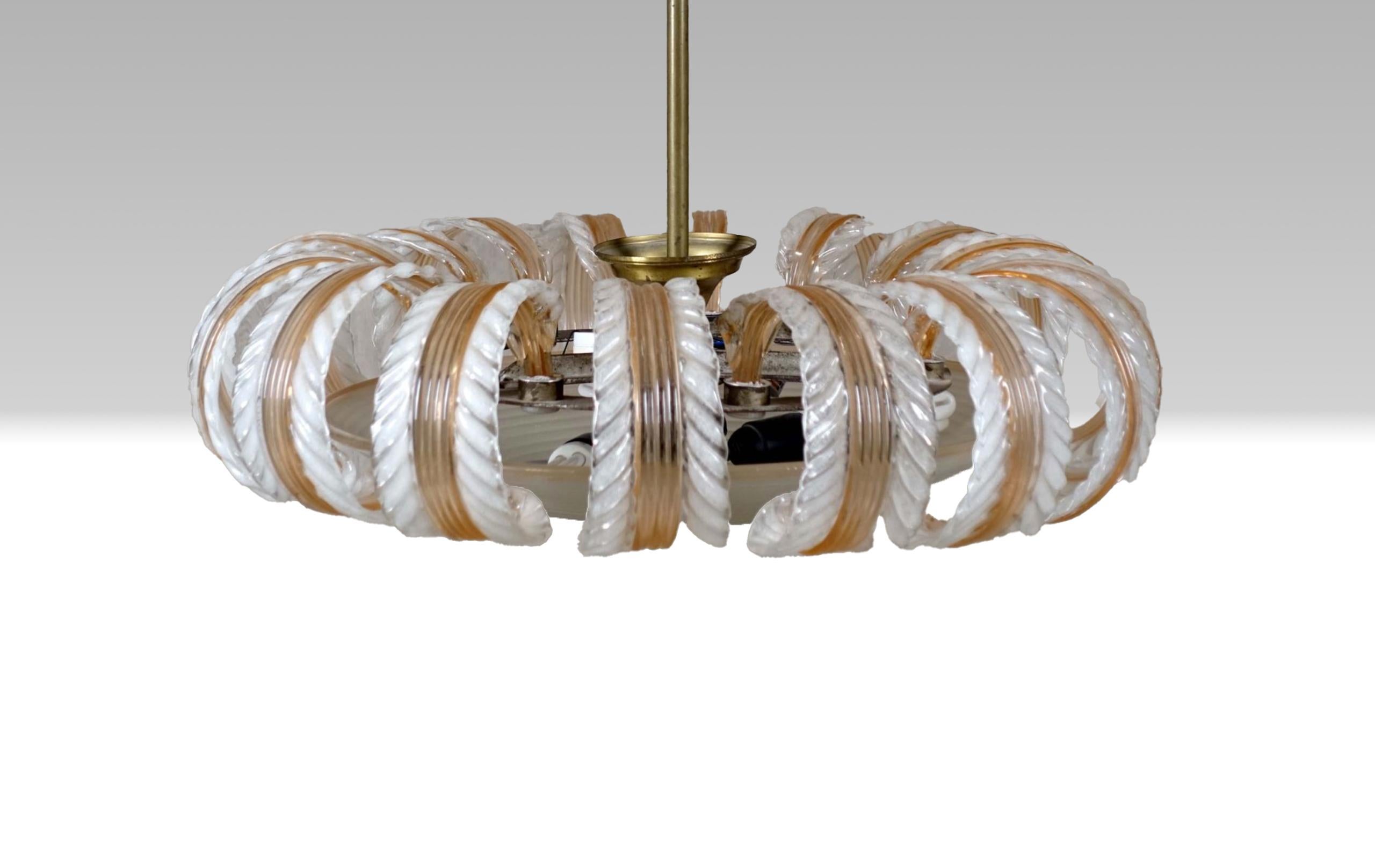 Art déco Rare Suspension Florale en Verre Soufflé 