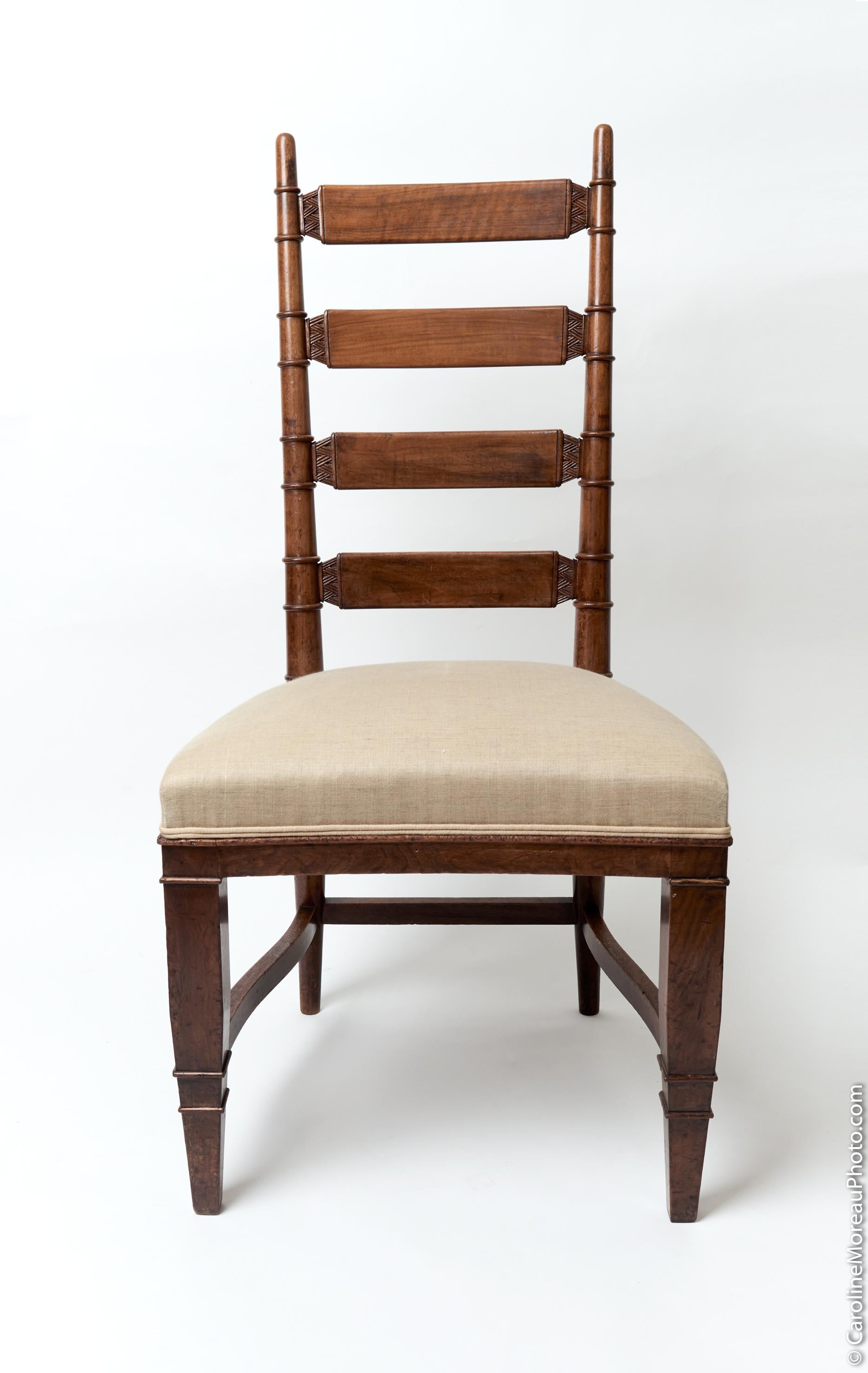 Italian Tomaso Buzzi 1929 Pair of Wooden Structure Chairs For Sale