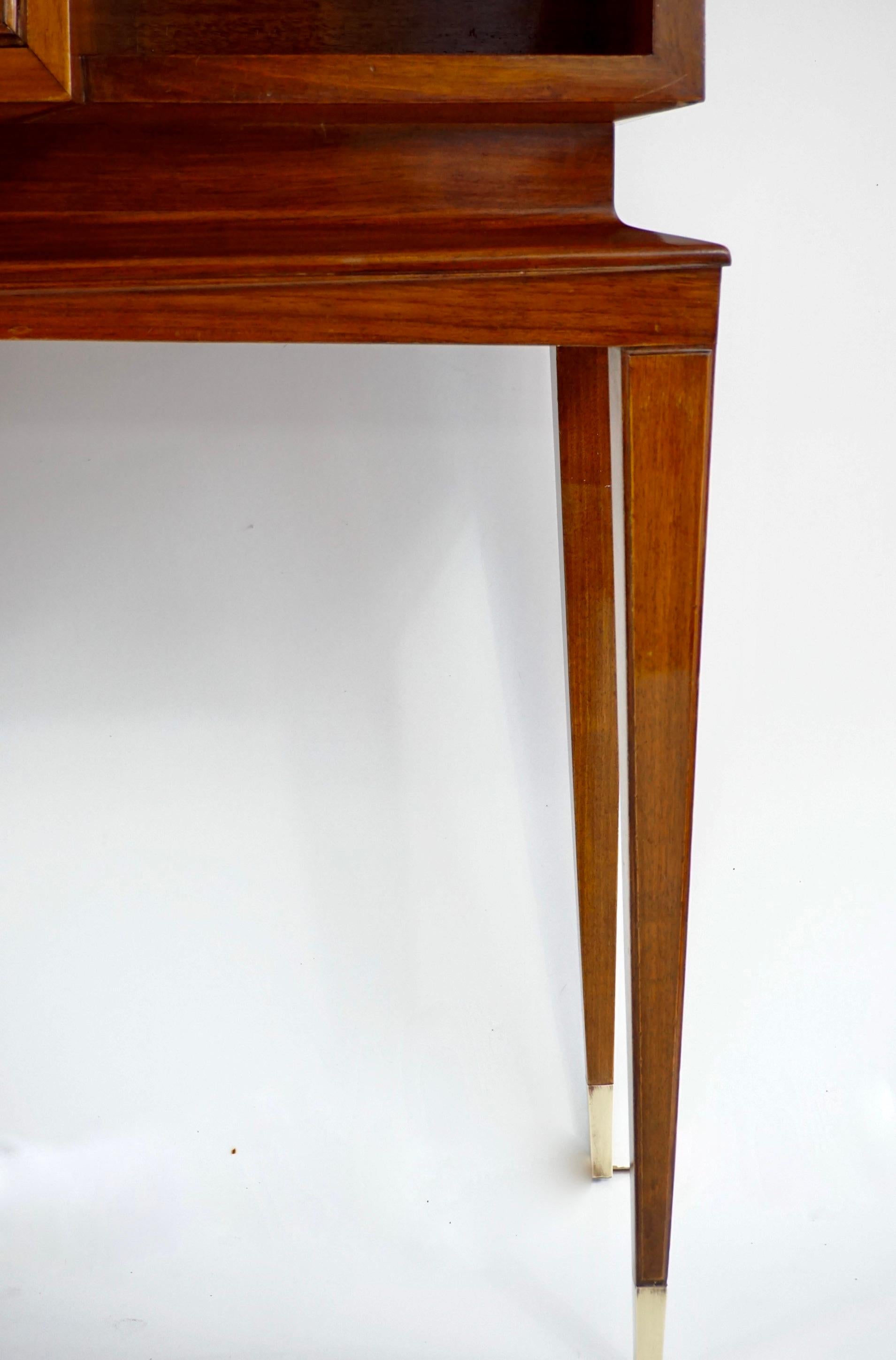 Tomaso Buzzi and Emilio Lancia attr. bookcase cabinet veneered root walnut, 1940 In Good Condition For Sale In Rome, IT