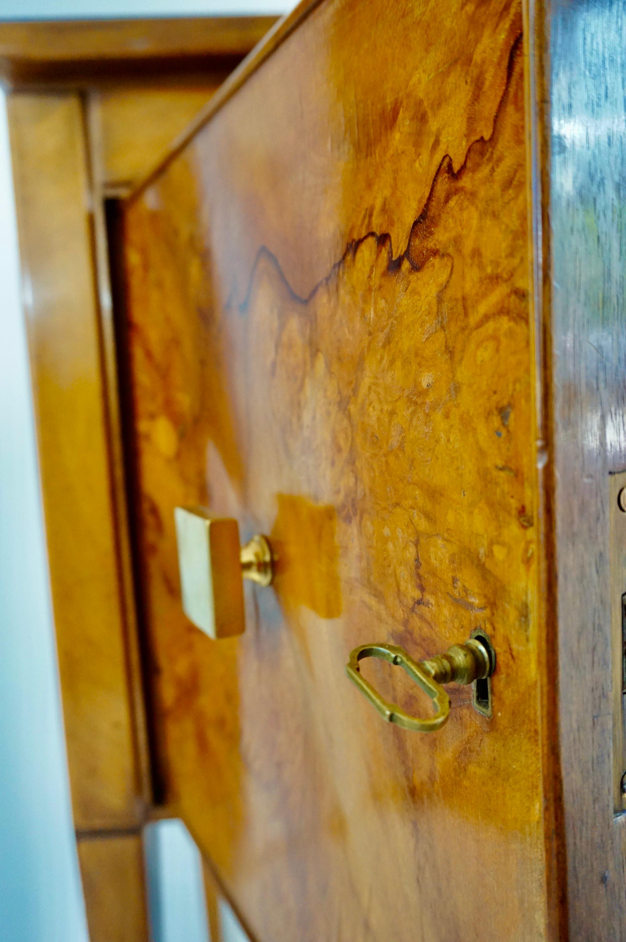 Tomaso  Buzzi & Emilio Lancia att. briar root unique six doors sideboard, 1940 For Sale 6