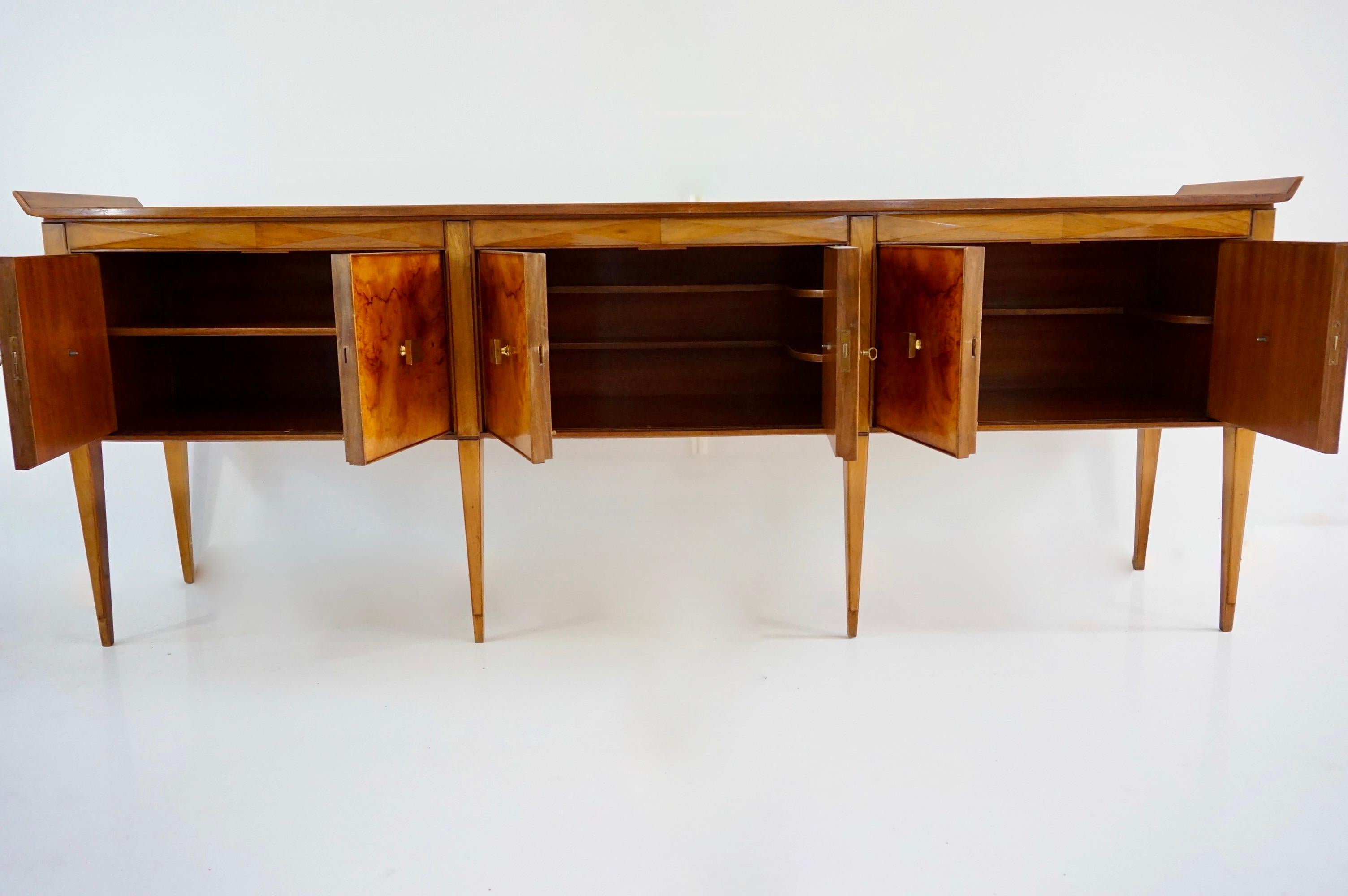 Tomaso  Buzzi & Emilio Lancia att. briar root unique six doors sideboard, 1940 For Sale 11
