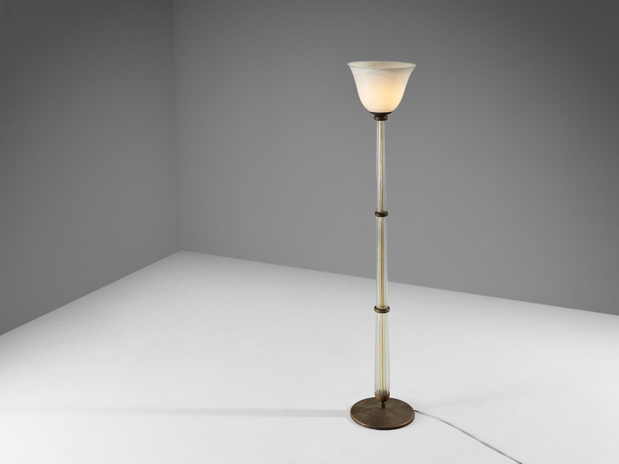 Tomaso Buzzi for Venini Floor Lamp in Glass and Gold Leaf  For Sale 2