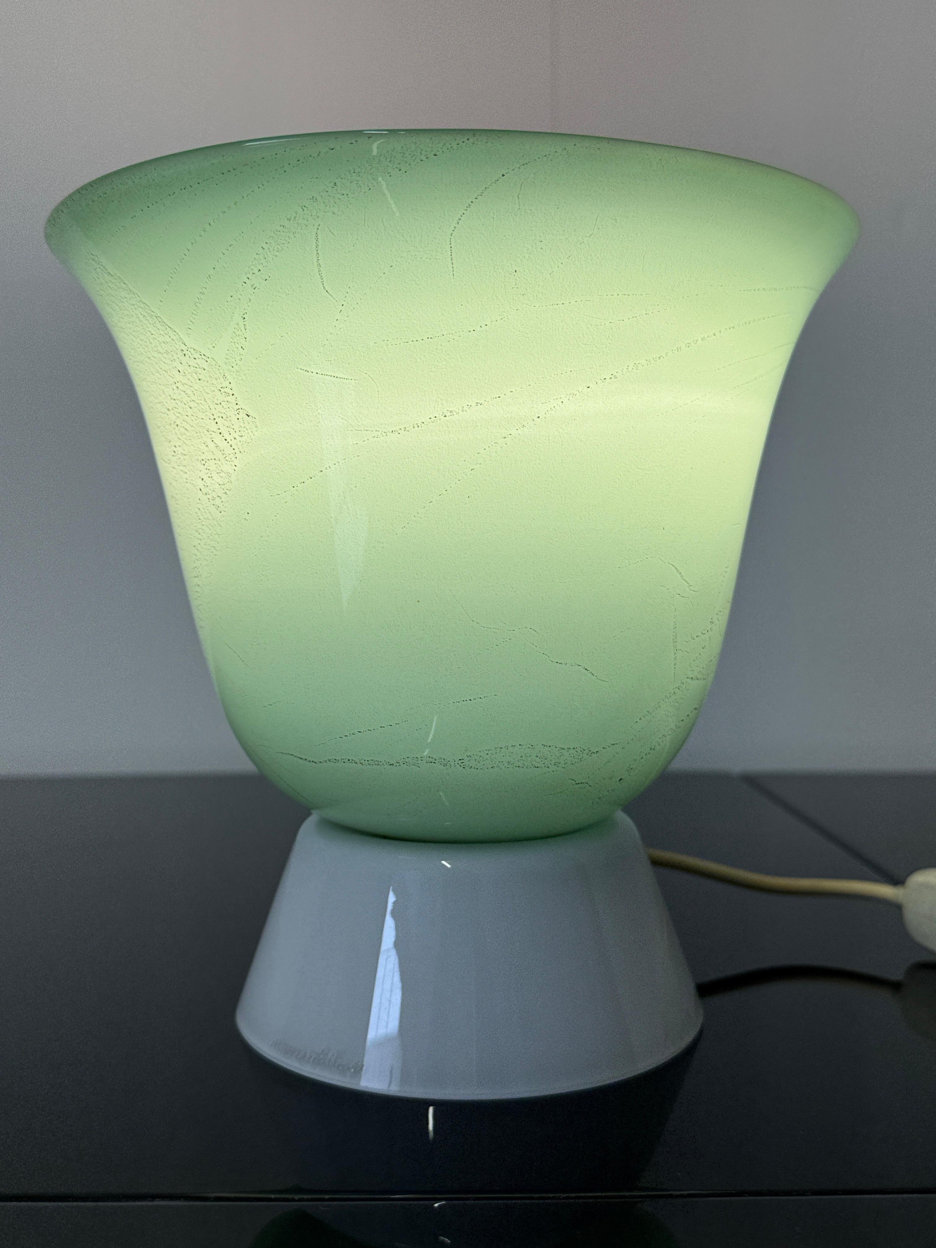 Glass Tomaso Buzzi, Table lamp, prod. Venini 1981 For Sale