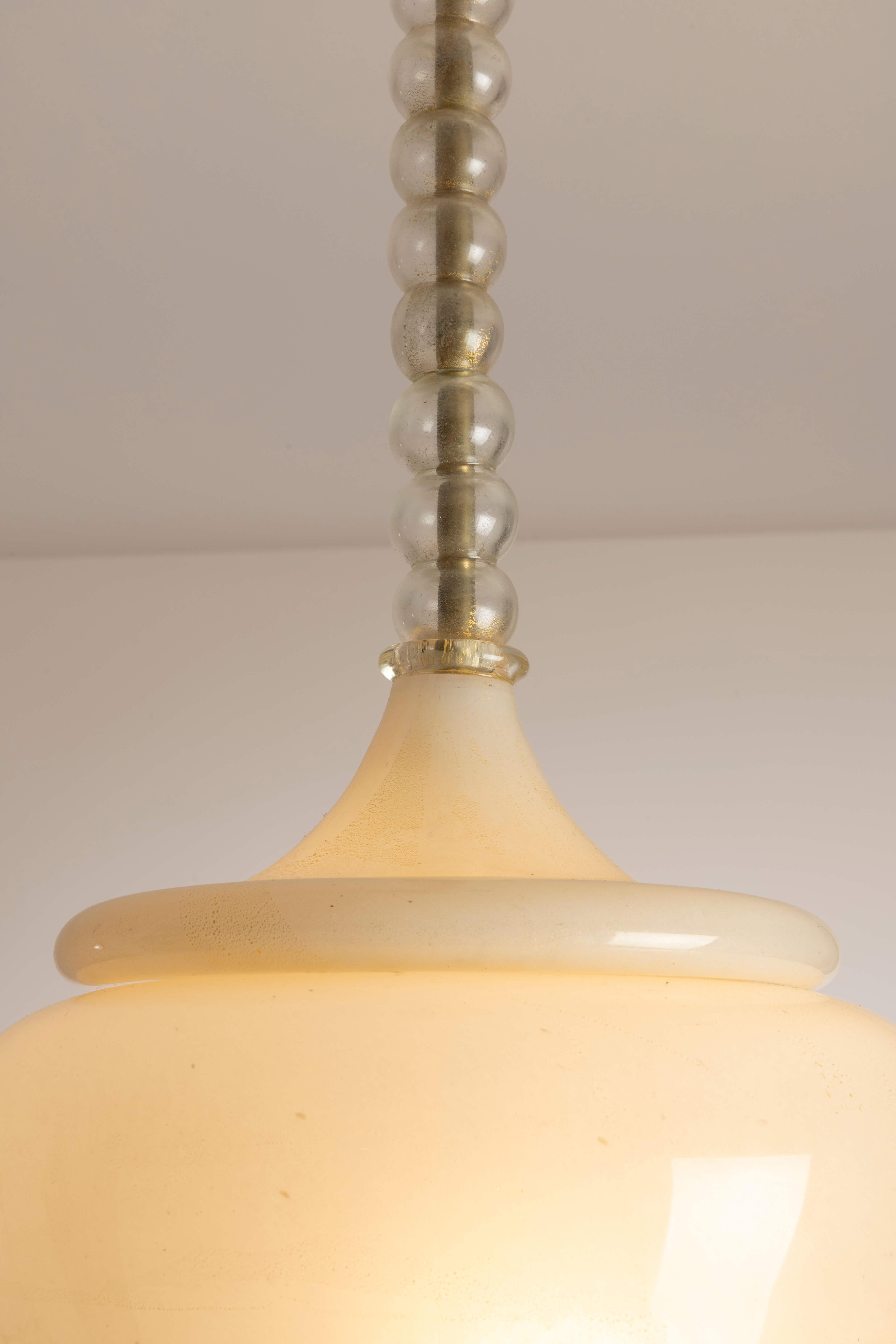 Lámpara de cristal lattimo de Tomaso Buzzi para Venini, Italia, años 30 en Bueno estado para la venta en Chiavari, Liguria
