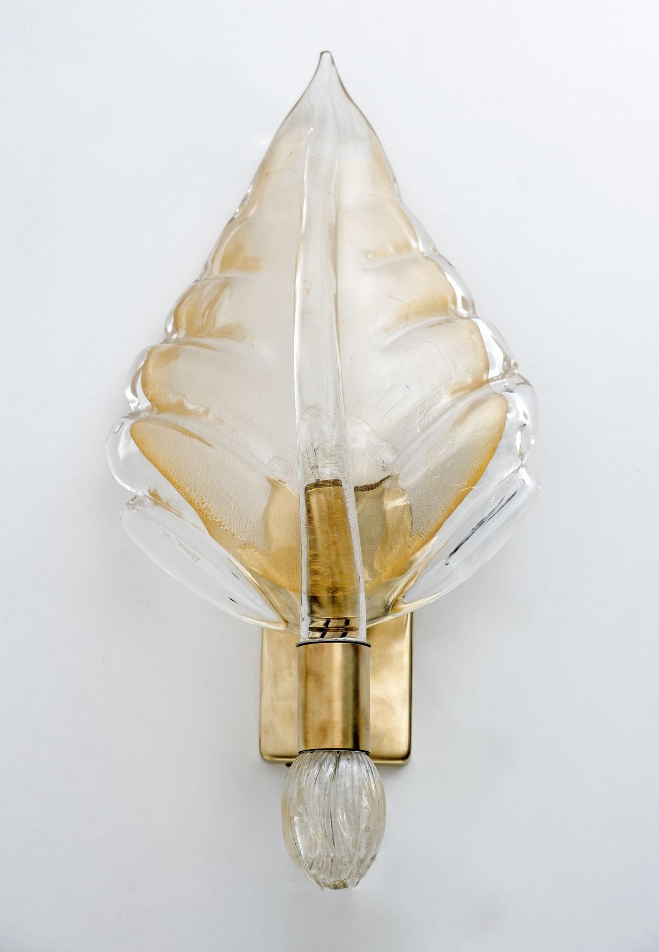 Tomaso Buzzi Mid-century Modern Gold Leaf Murano Glass Brass Sconces, 50s, Pair 3