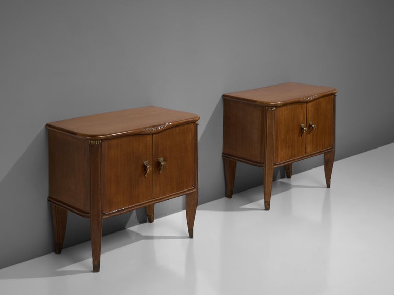 Mid-Century Modern Tomaso Buzzi Pair of Nightstands in Walnut For Sale