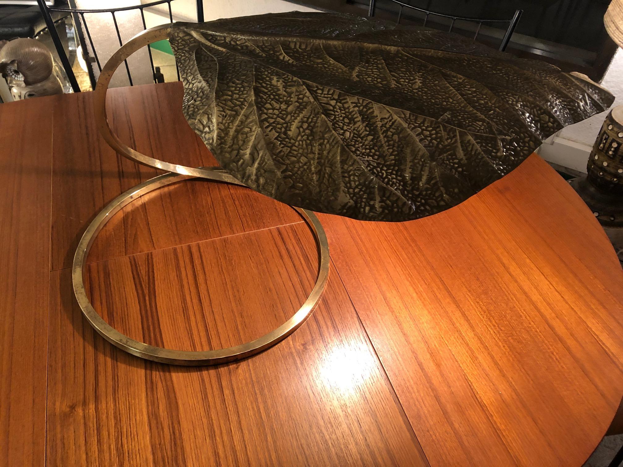 Italian Tomasso Barbi Brass Leaf Table Lamp For Sale
