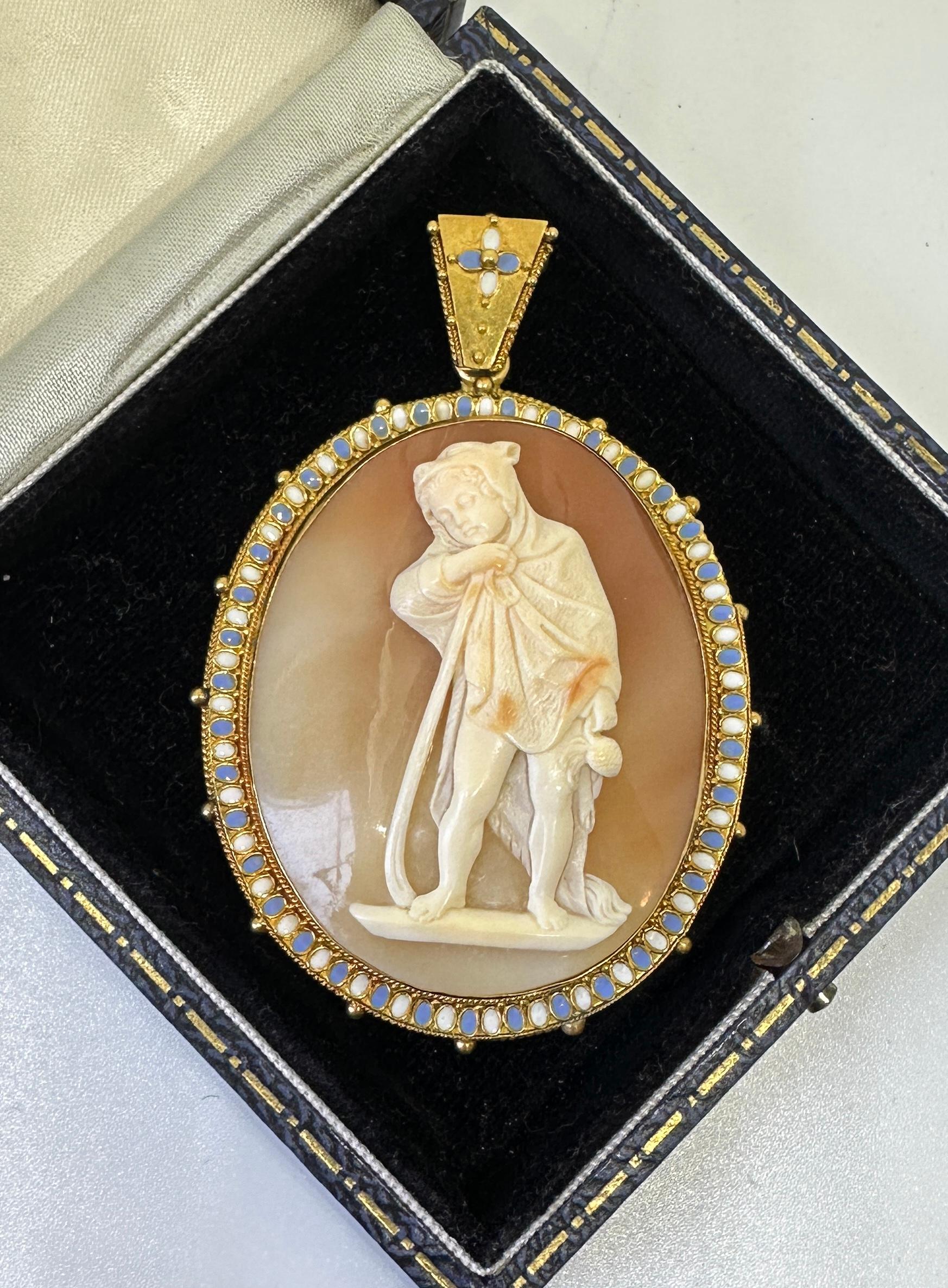 Belle Époque Tomasso Saulini Boy Cameo Locket Pendant Necklace 14 Karat Gold Museum Quality For Sale