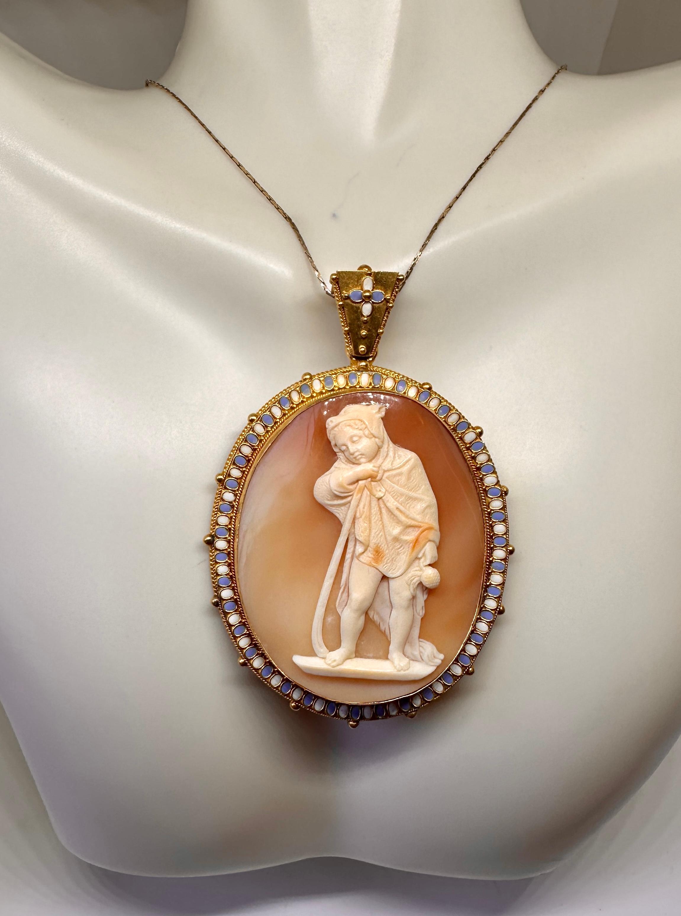 Tomasso Saulini Boy Cameo Locket Pendant Necklace 14 Karat Gold Museum Quality In Excellent Condition For Sale In New York, NY