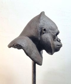 Gorilla di montagna 2 - Scultura contemporanea in ceramica fatta a mano e unica, ritratto