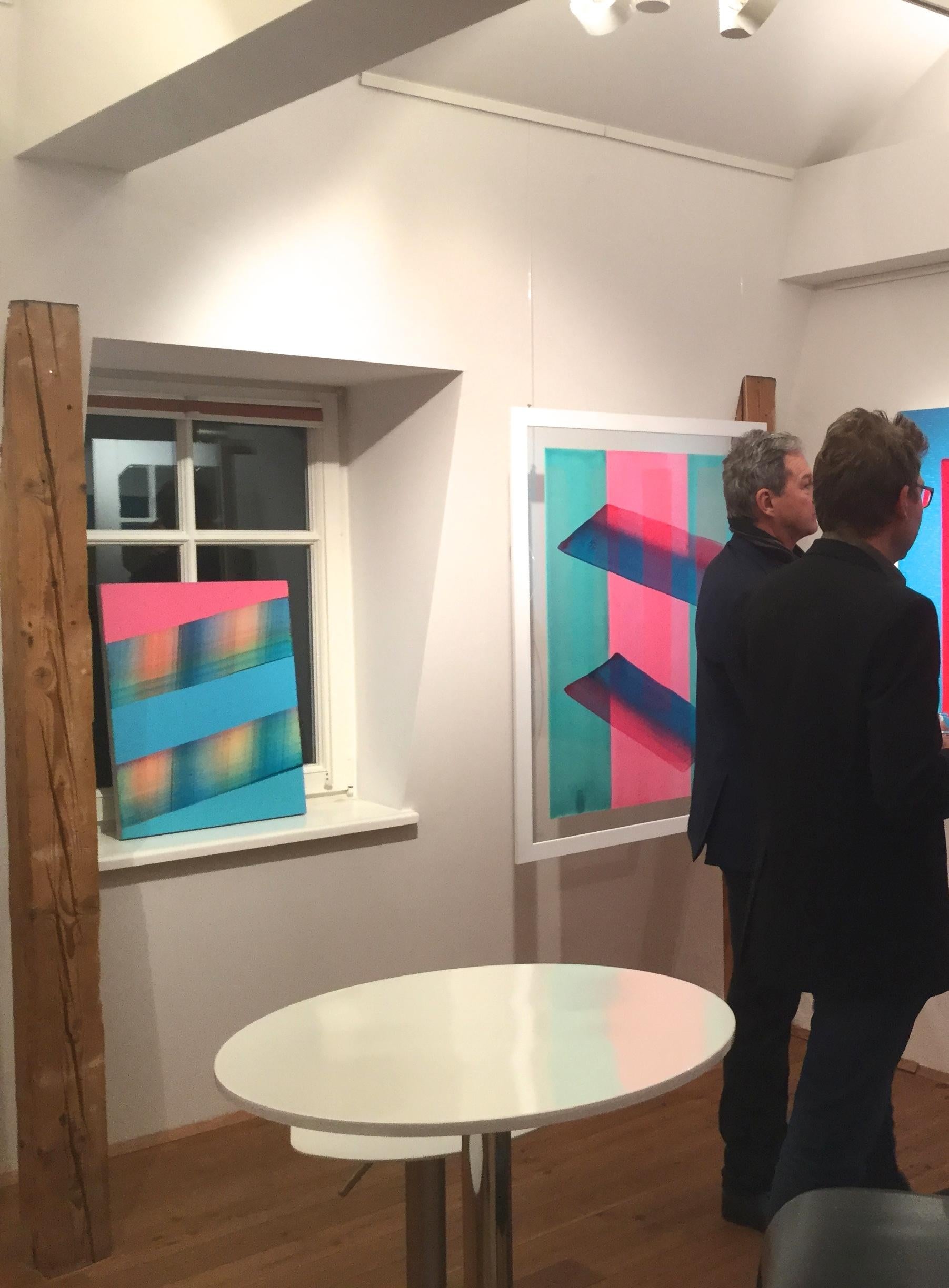 About Prymon’s Exhibition Dopaminum and his paintings:

”Dopaminum” - Tomasz Prymon

Dopamine – colloquially referred to as the hormone of love and happiness. Why is this organic chemical, synthetized and released by neurons in the brain and spinal