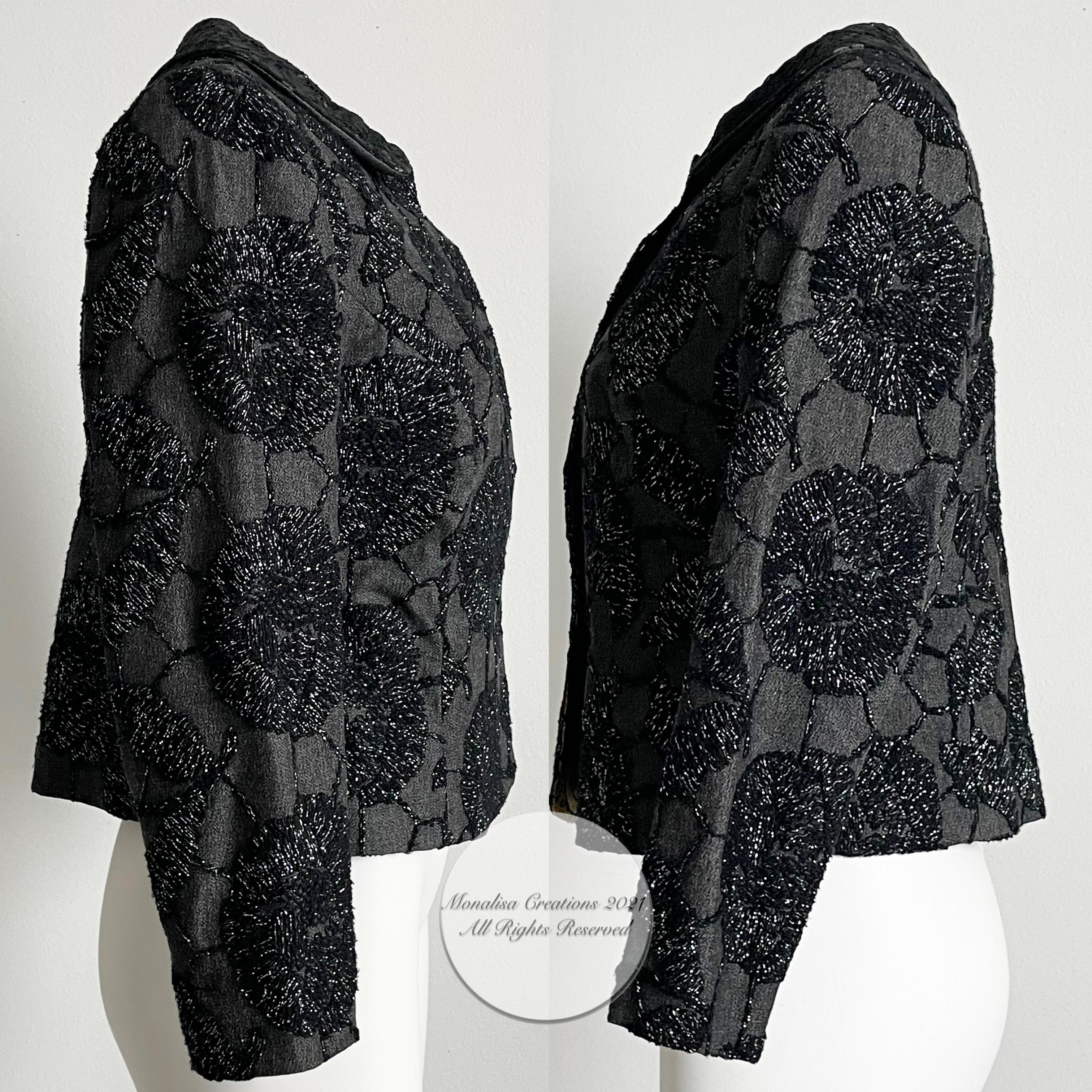 Tomasz Starzewski Cropped Evening Jacket with Embroidery Asian Motif Sz 8 Rare In Excellent Condition In Port Saint Lucie, FL