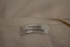 Tomasz Starzewski  Weiße Kaschmir-Strickjacke mit Seidenblumen