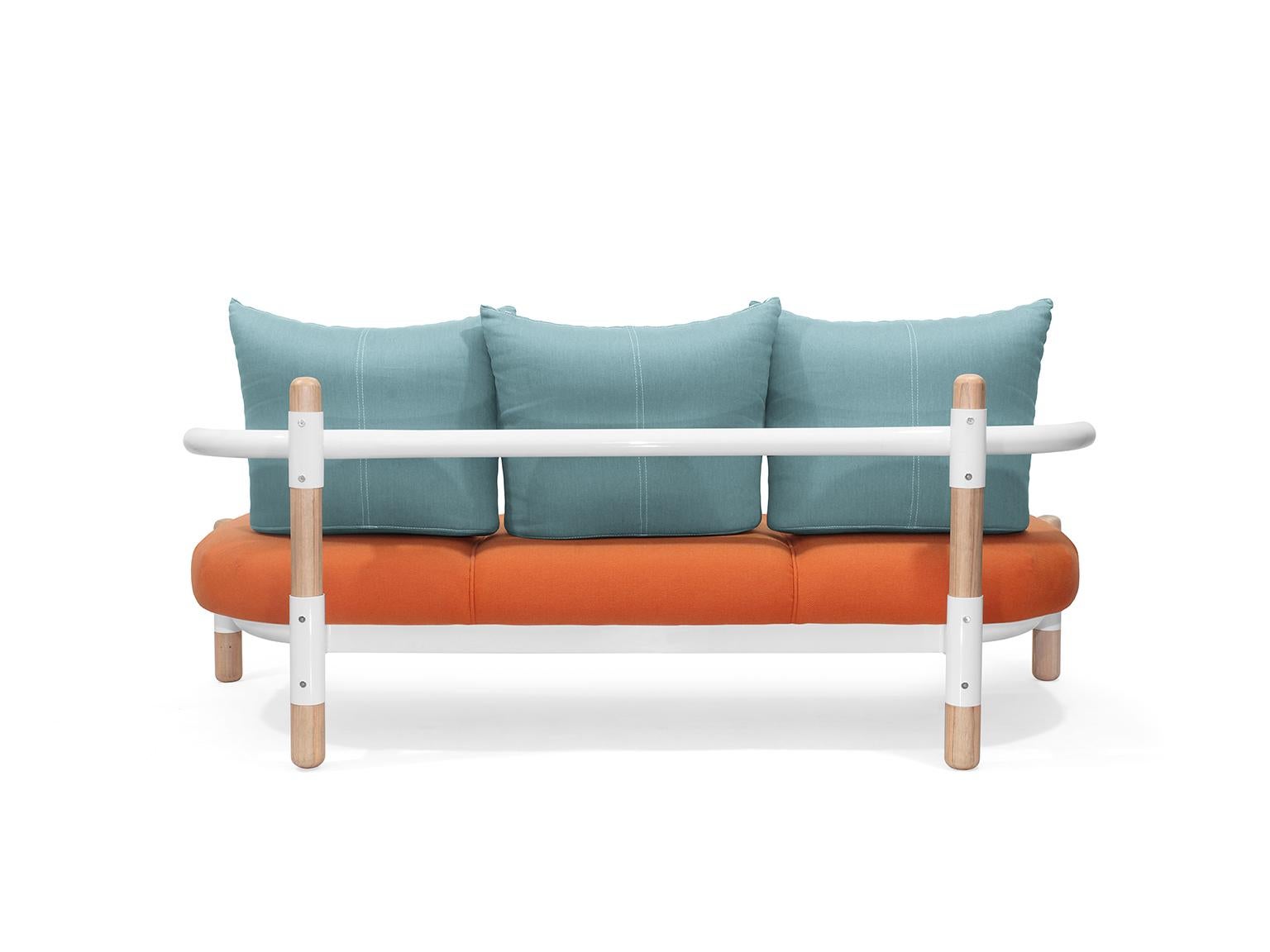 Brazilian Tomato PK15 Three-Seat Sofa, Carbon Steel Structure & Wood Legs by Paulo Kobylka For Sale