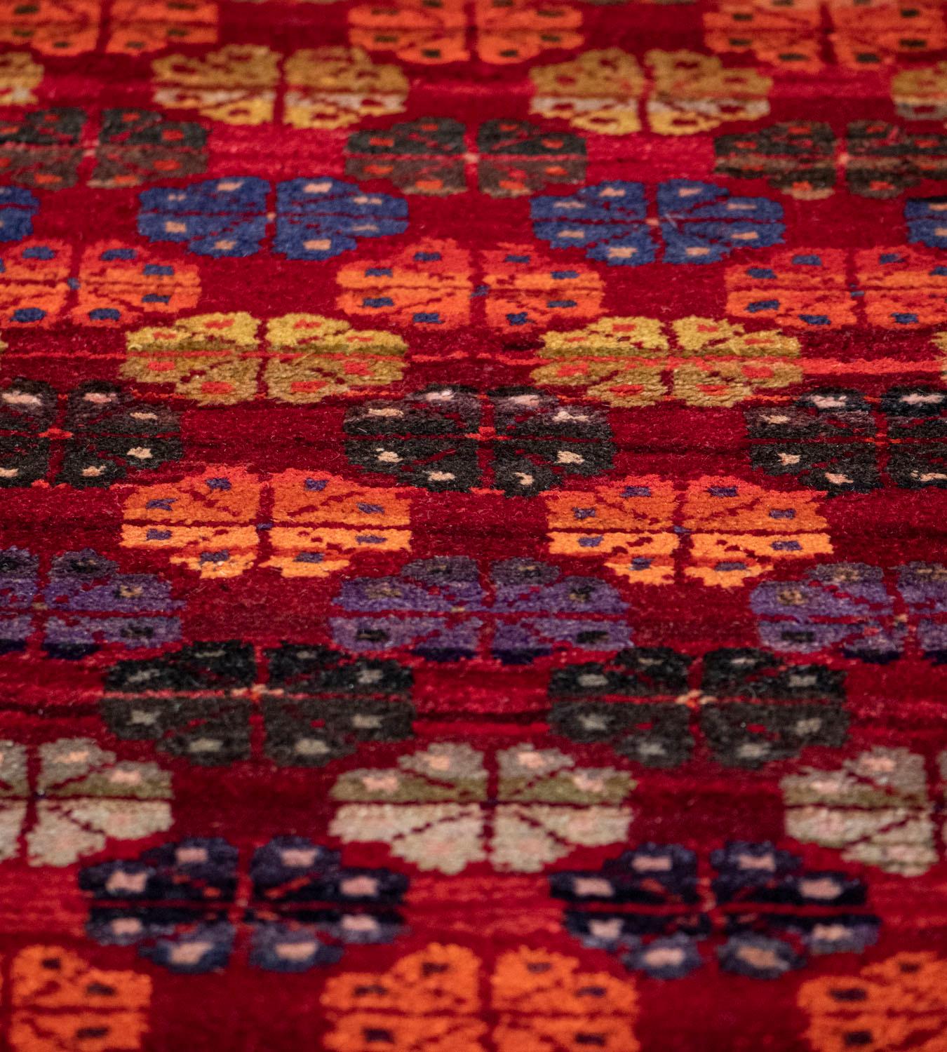 Tomato-Red Handwoven Wool Turkish Rug For Sale 1