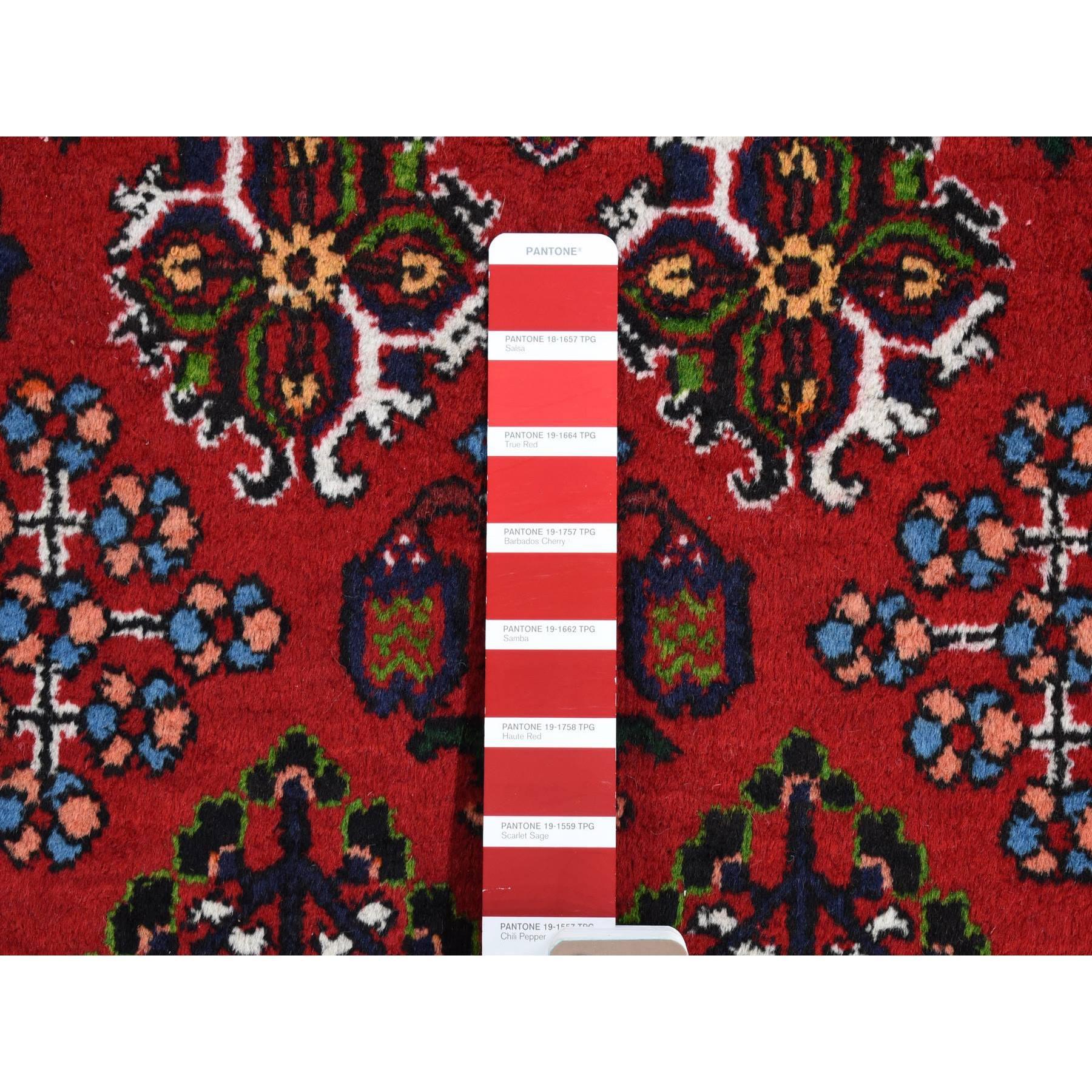 Tomatenroter halb antiker persischer Joshogan Vollflor-Teppich aus reiner Wolle, handgeknüpft (Persisch) im Angebot