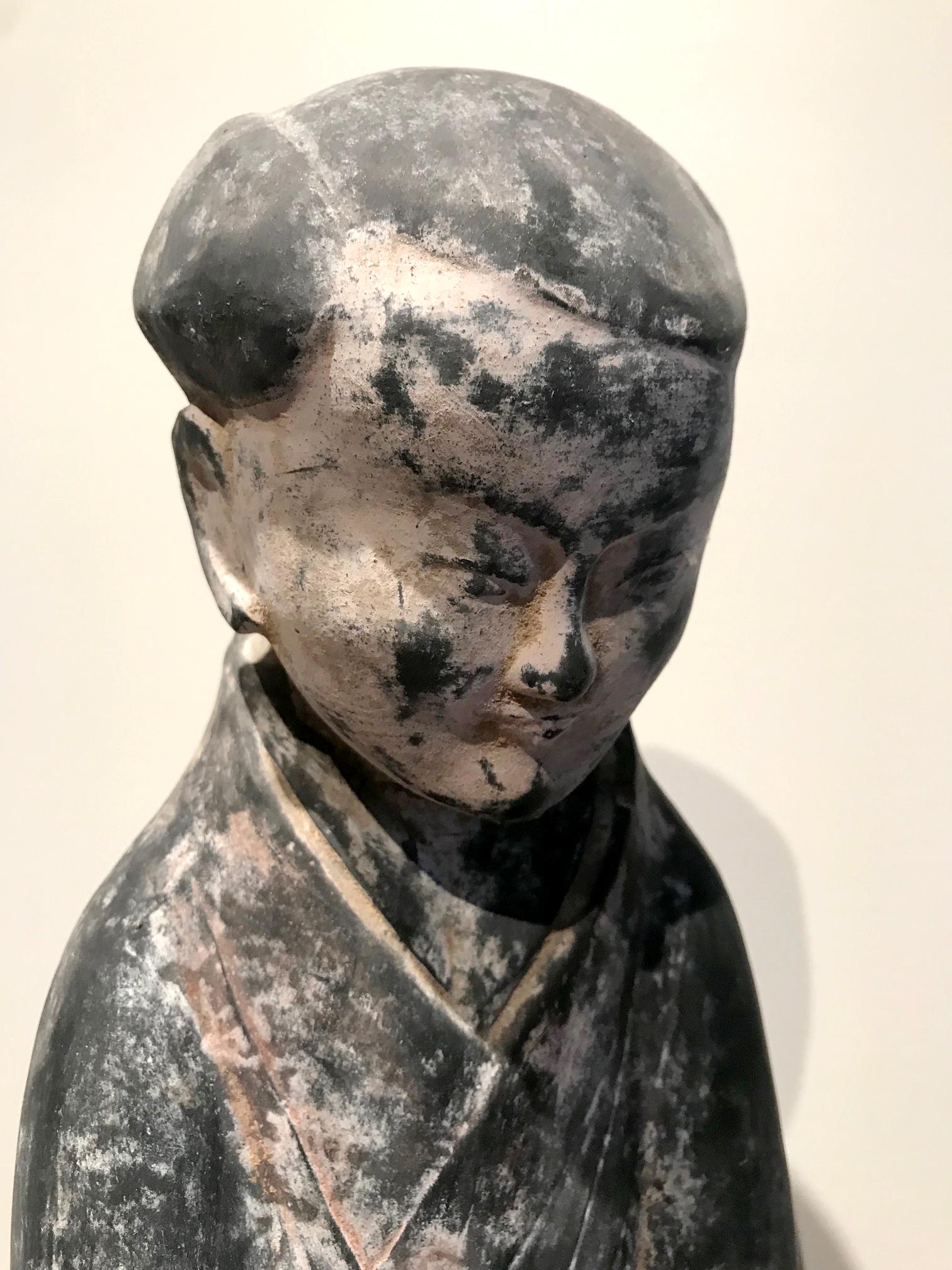 Tomb Lady in Waiting Figurine Han Dynasty For Sale 5