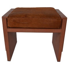 Tabouret Tomboy en galuchat cognac et cuir de vache par R & Y Augousti