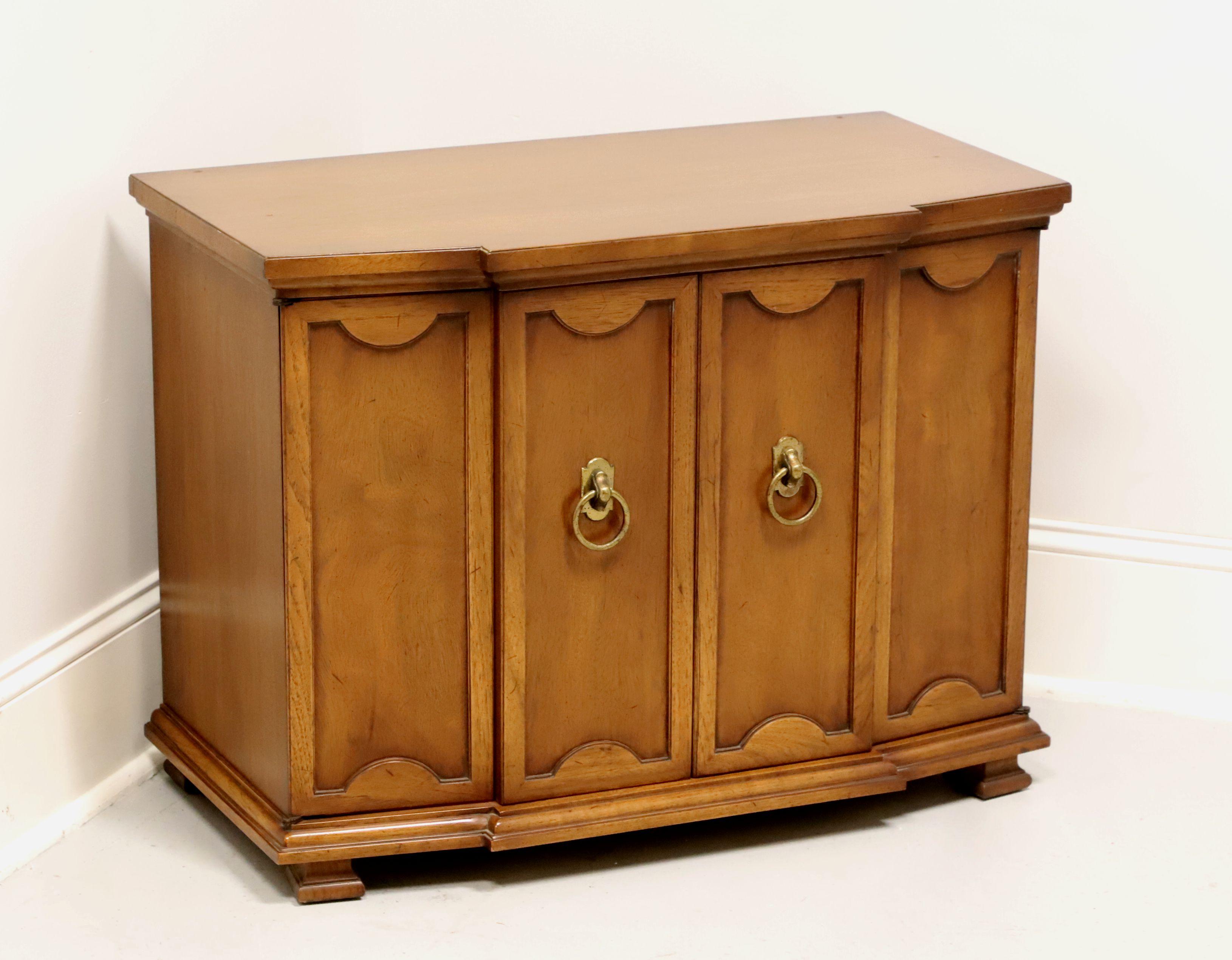 TOMLINSON 1960's Neoclassical Console Cabinet For Sale 3
