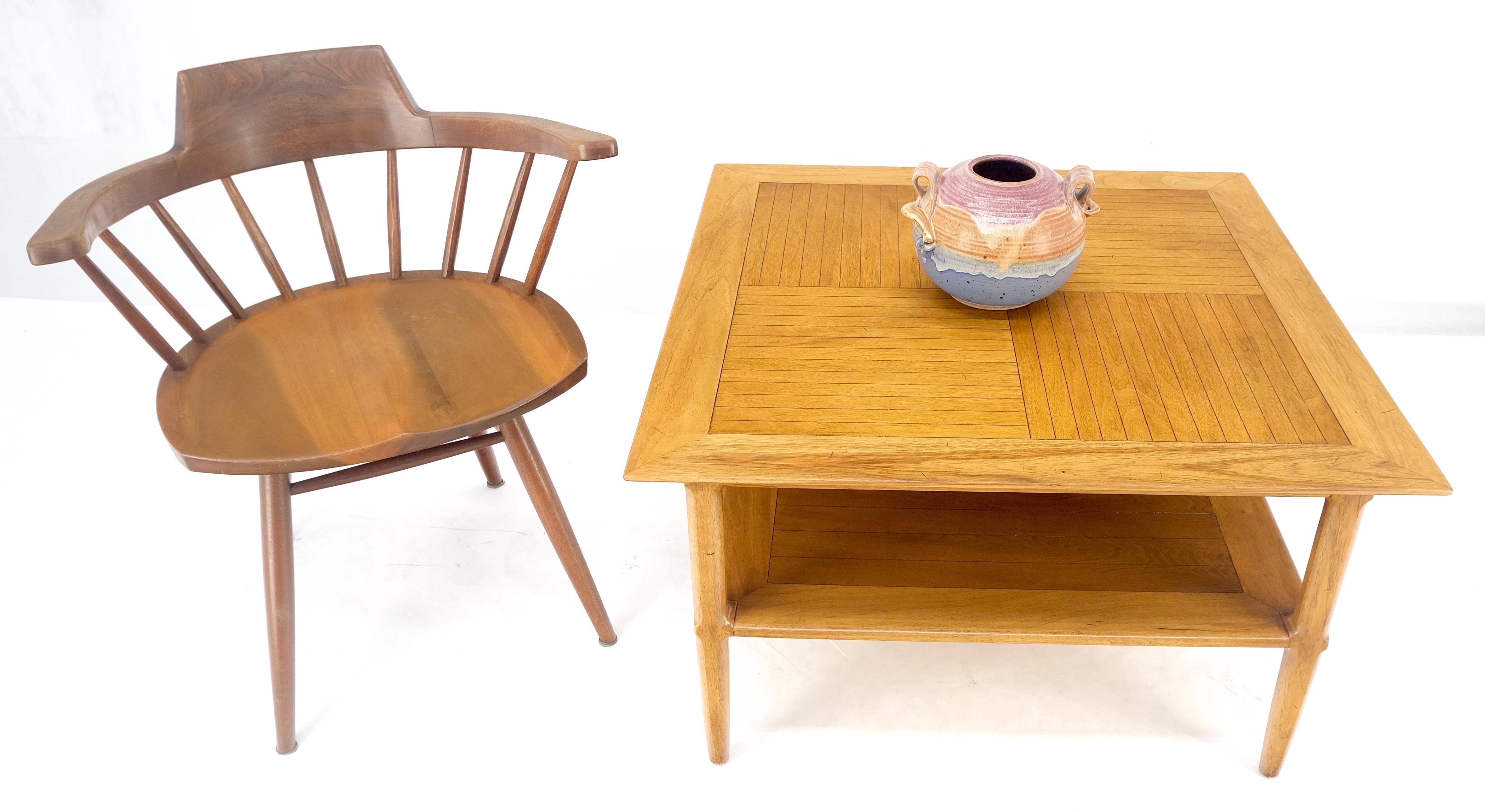 Walnut Tomlinson Blond Two Tier Large 32x32 Square Side End Occasional Table MINT For Sale