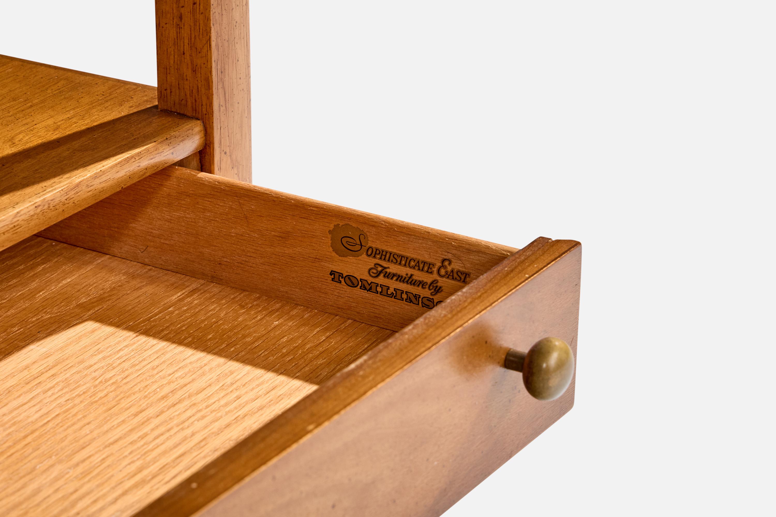 Meubles Tomlinson, tables de nuit, noyer, laiton, États-Unis, années 1950 en vente 4